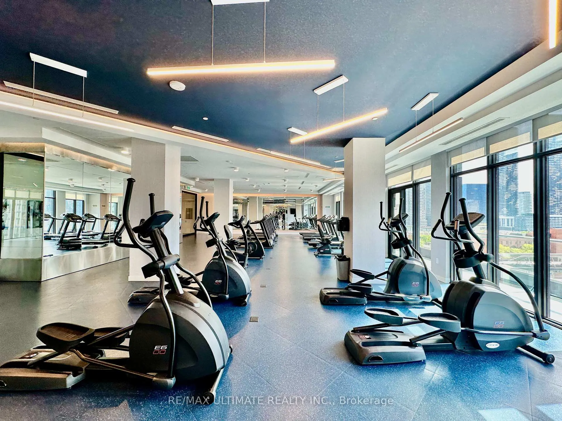 Photo 4 of Unit 442, 60 Princess Street, Toronto, Waterfront Communities — HOMEH