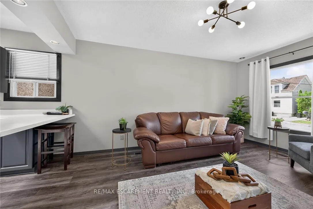 Photo 8 of 184 London Street N, Hamilton, Crown Point — HOMEH