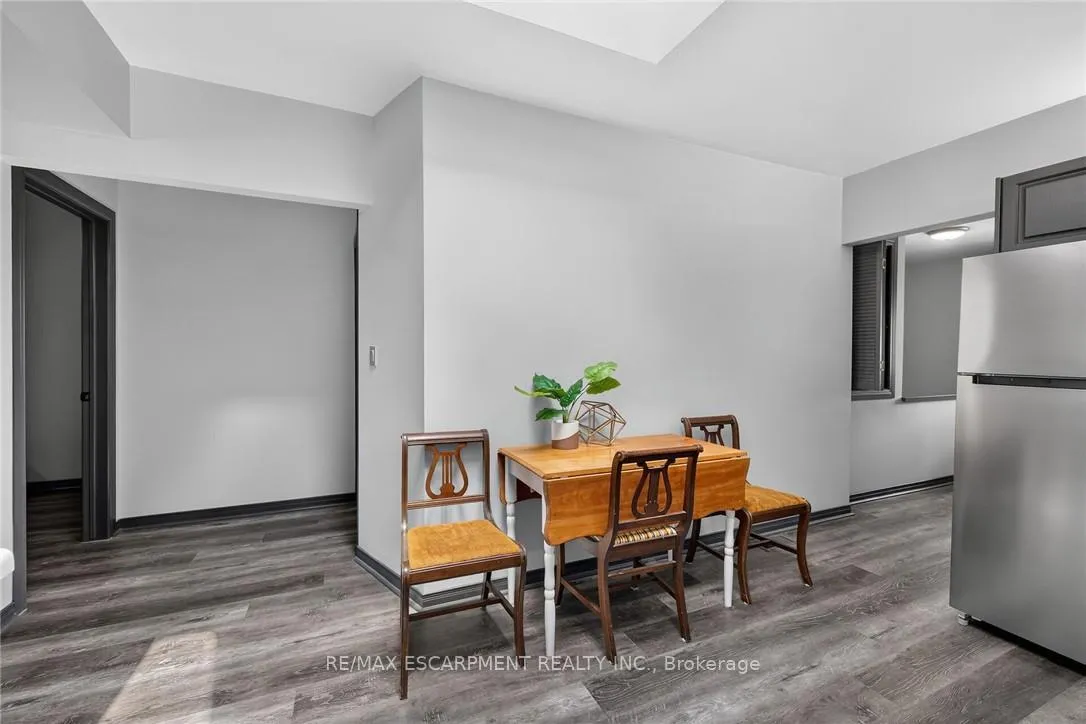 Photo 15 of 184 London Street N, Hamilton, Crown Point — HOMEH