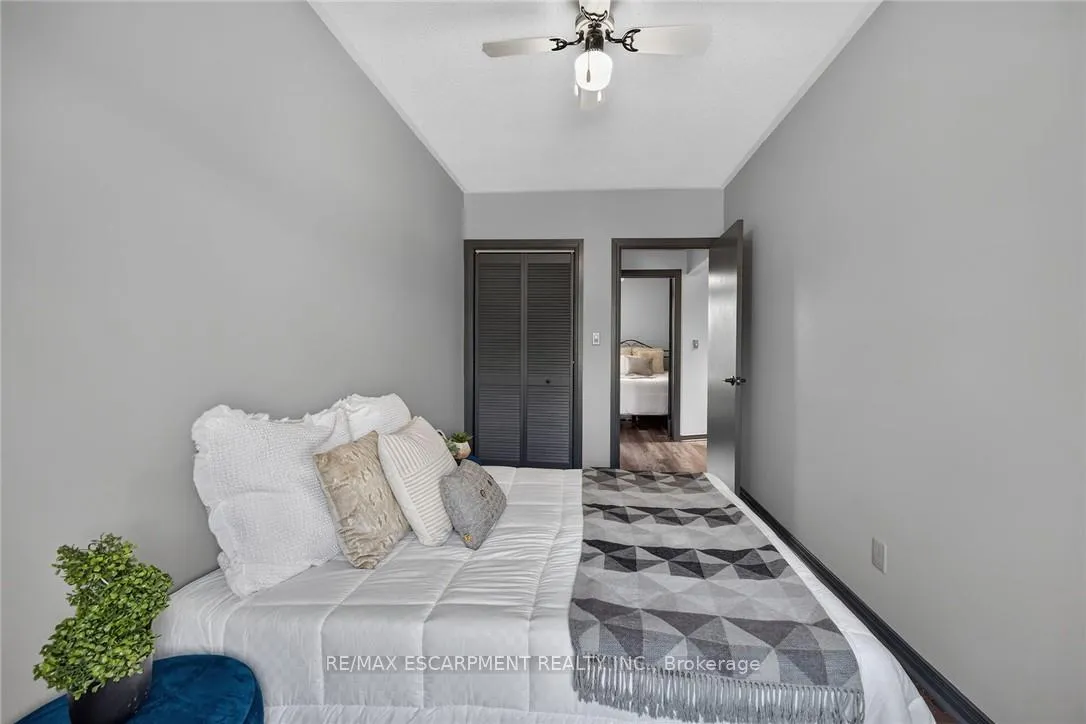 Photo 19 of 184 London Street N, Hamilton, Crown Point — HOMEH
