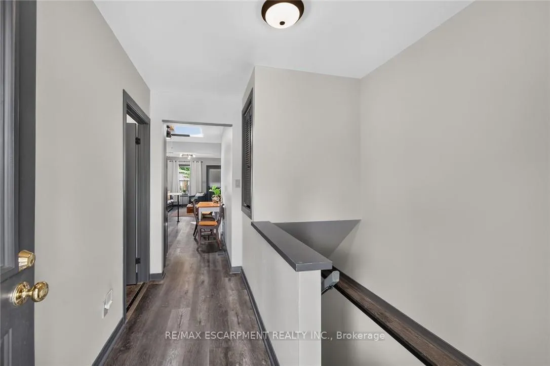 Photo 23 of 184 London Street N, Hamilton, Crown Point — HOMEH