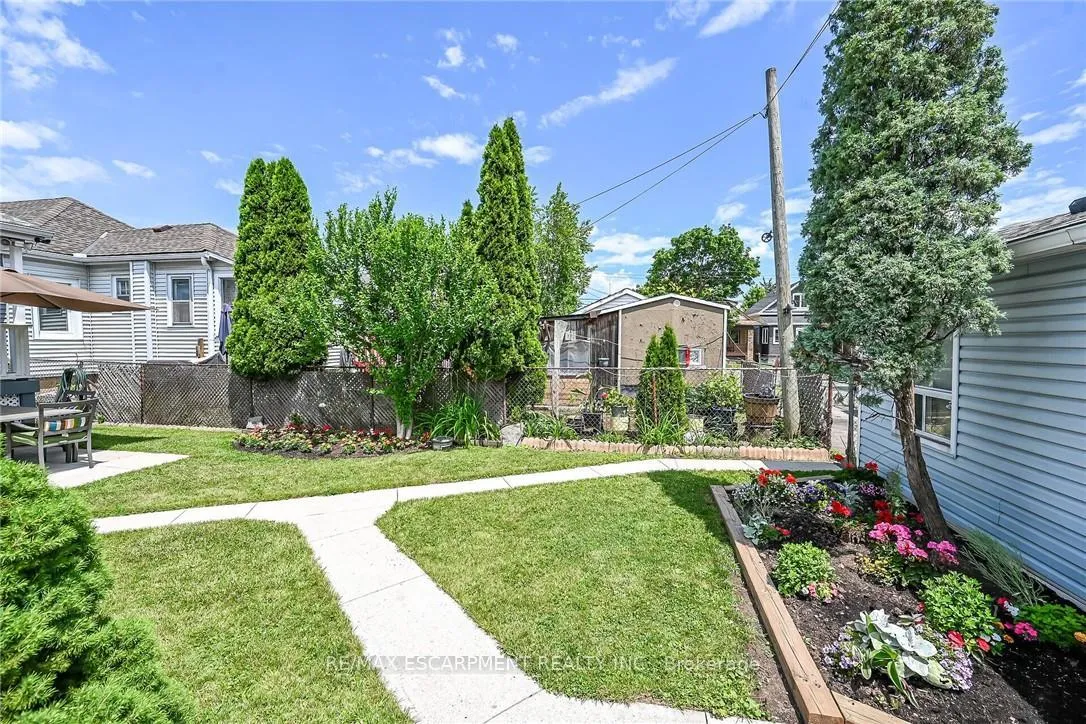 Photo 33 of 184 London Street N, Hamilton, Crown Point — HOMEH