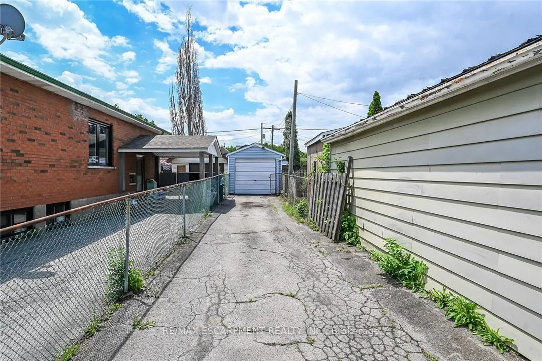 Photo 37 of 184 London Street N, Hamilton, Crown Point — HOMEH
