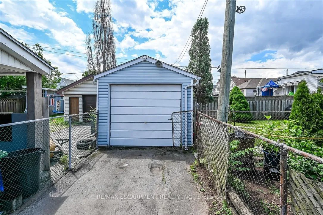 Photo 38 of 184 London Street N, Hamilton, Crown Point — HOMEH