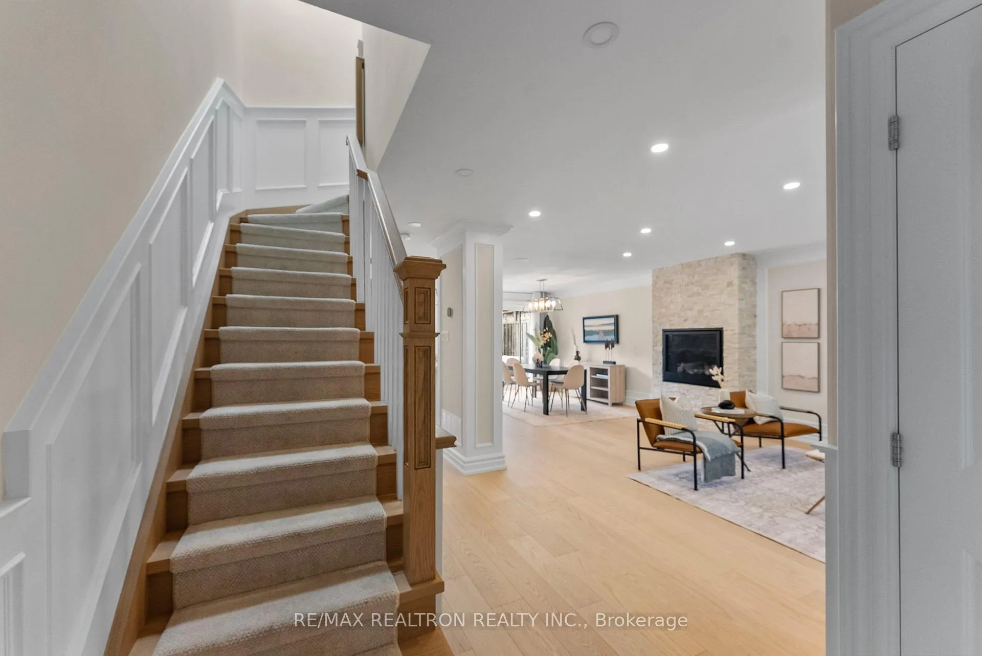Photo 7 of 250 Glenforest Road, Toronto, Lawrence Park North — HOMEH