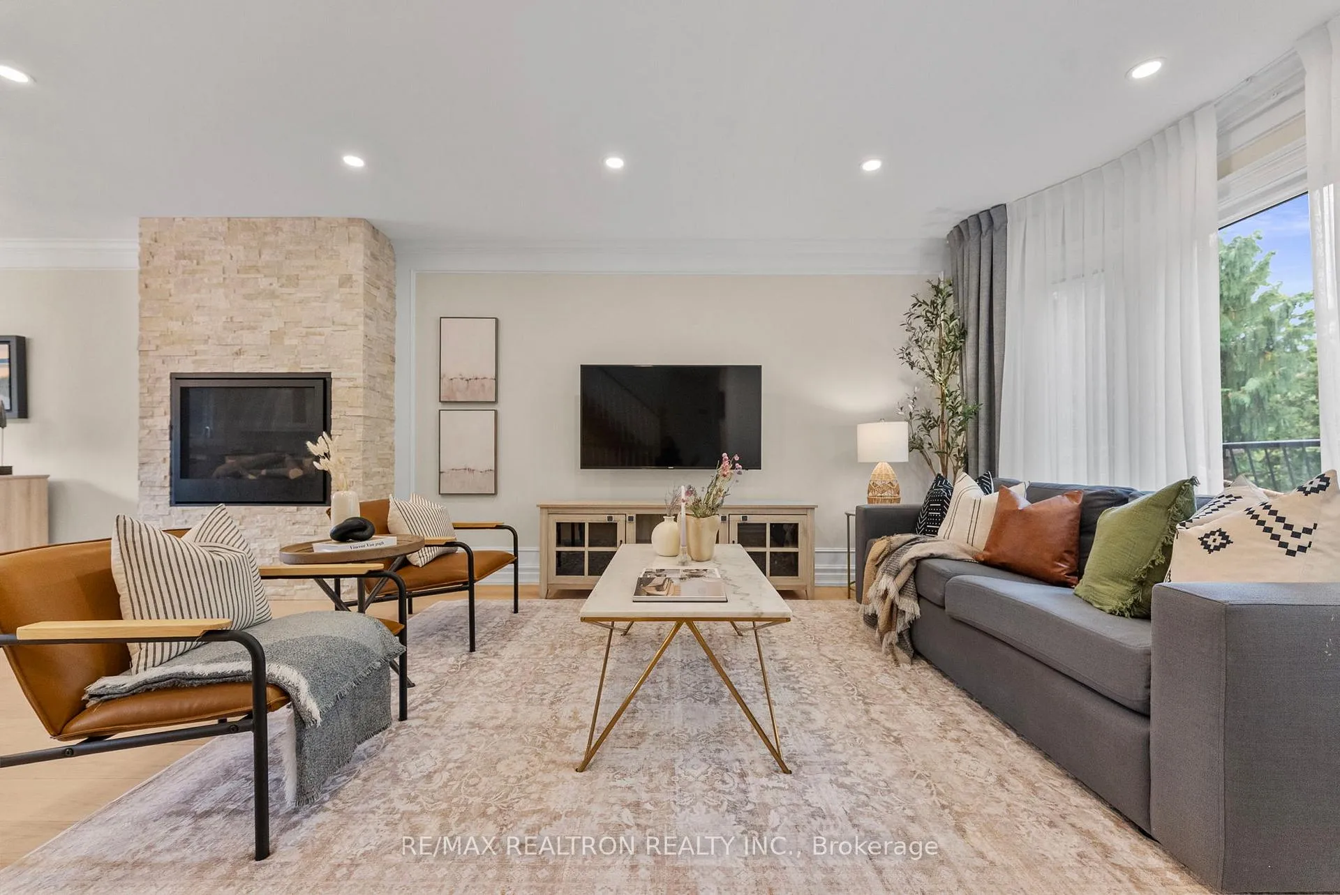 Photo 8 of 250 Glenforest Road, Toronto, Lawrence Park North — HOMEH