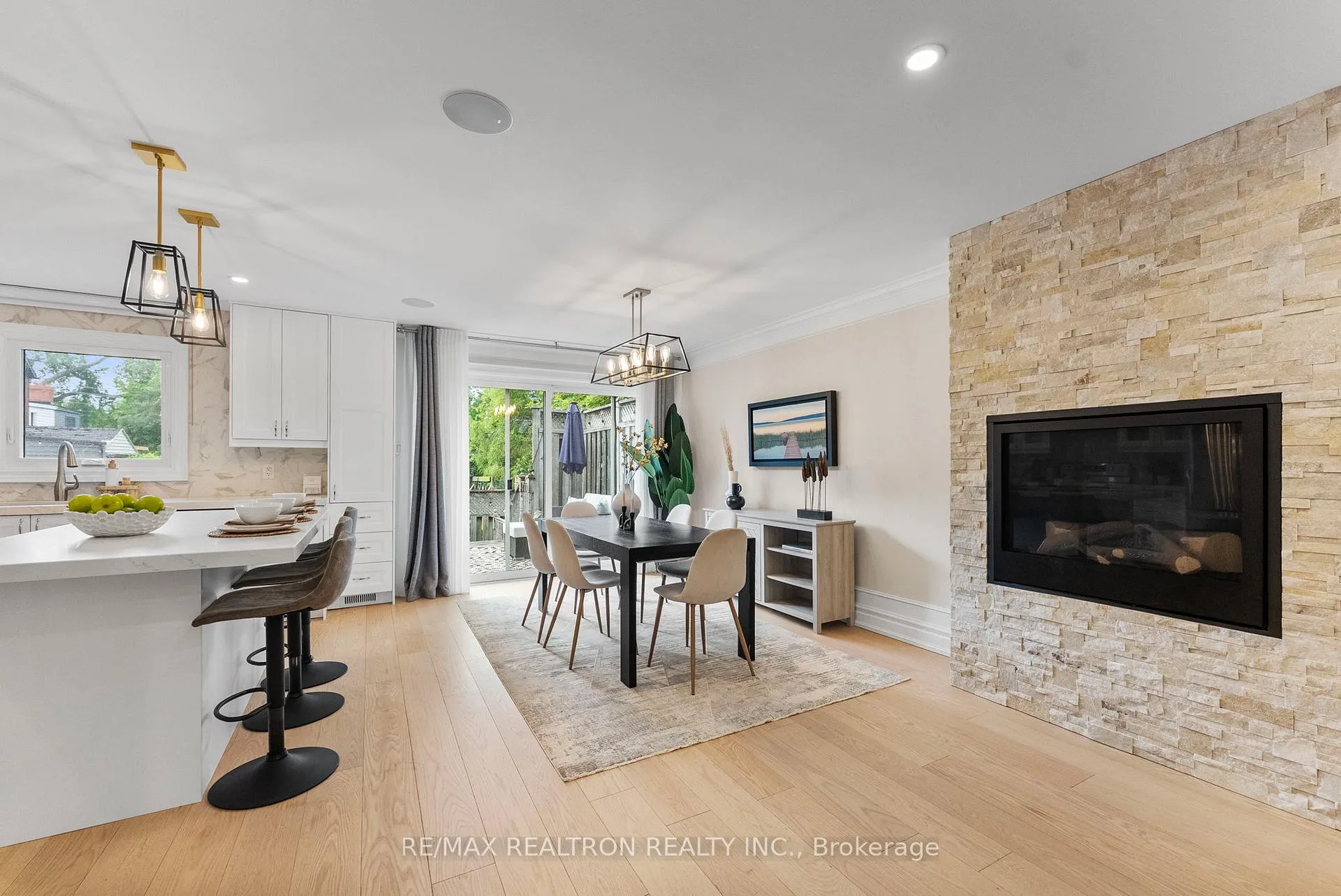 Photo 11 of 250 Glenforest Road, Toronto, Lawrence Park North — HOMEH