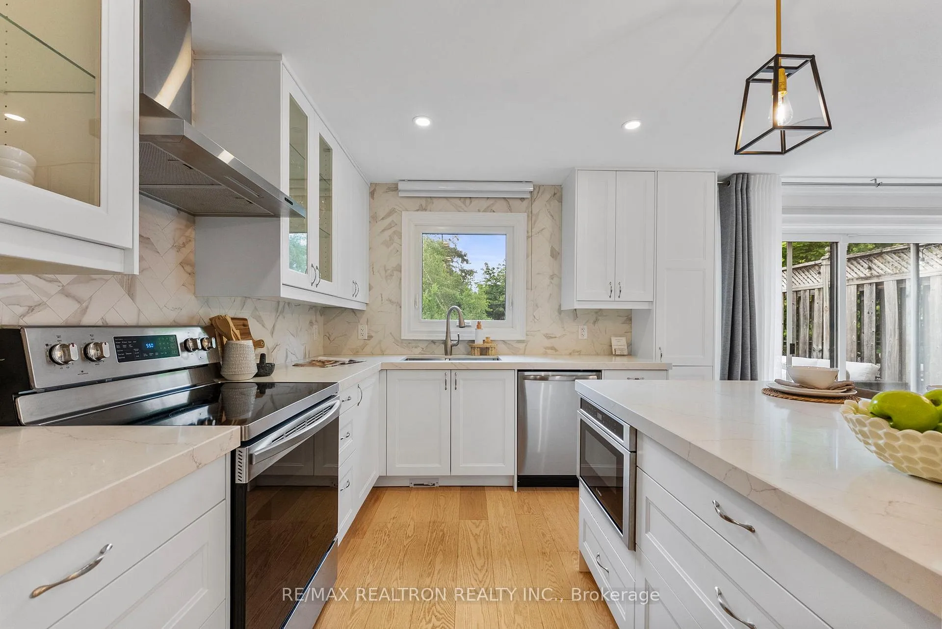 Photo 15 of 250 Glenforest Road, Toronto, Lawrence Park North — HOMEH