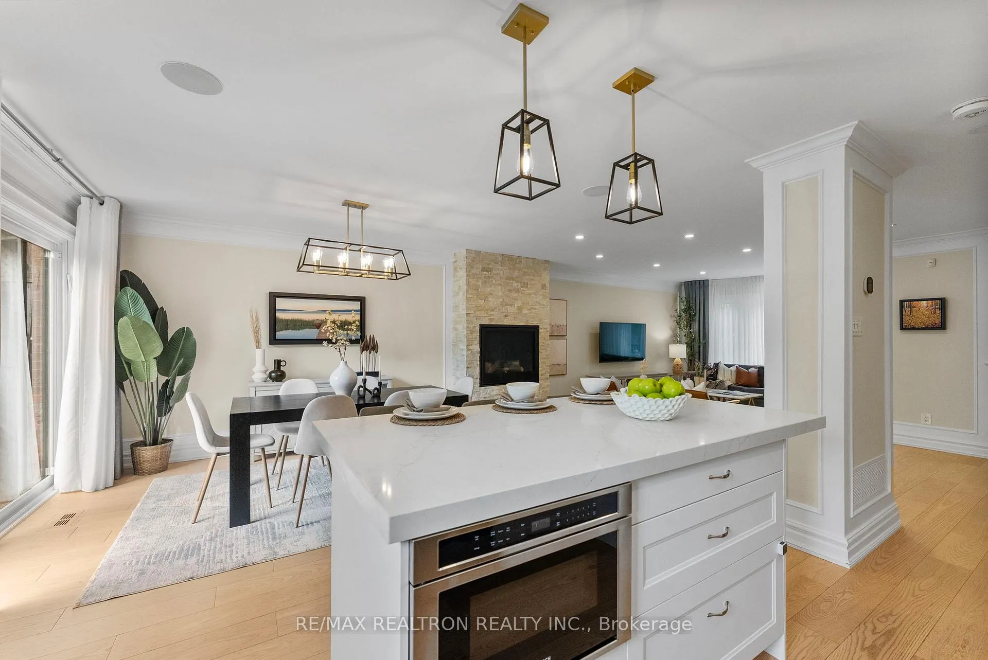 Photo 17 of 250 Glenforest Road, Toronto, Lawrence Park North — HOMEH
