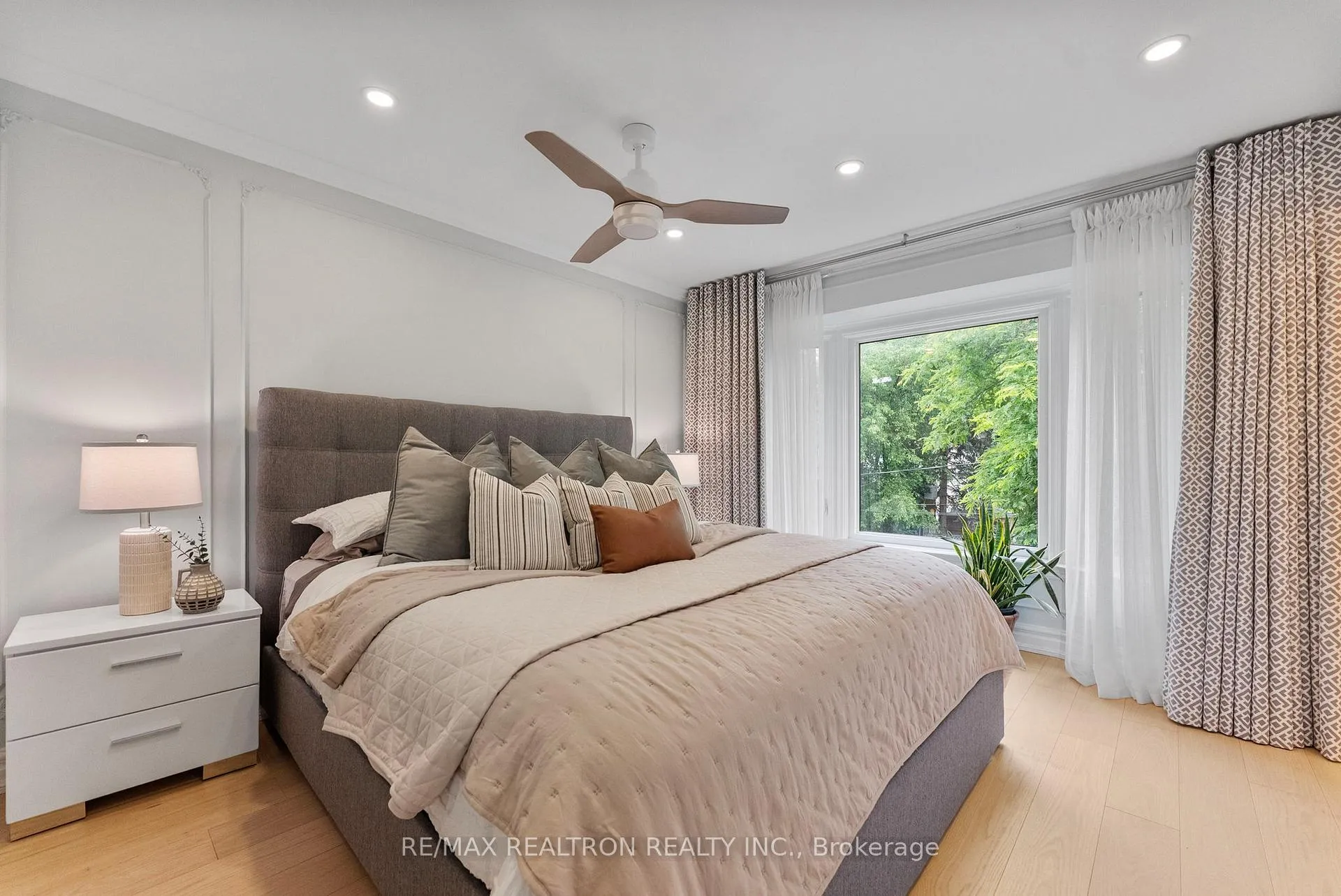 Photo 23 of 250 Glenforest Road, Toronto, Lawrence Park North — HOMEH