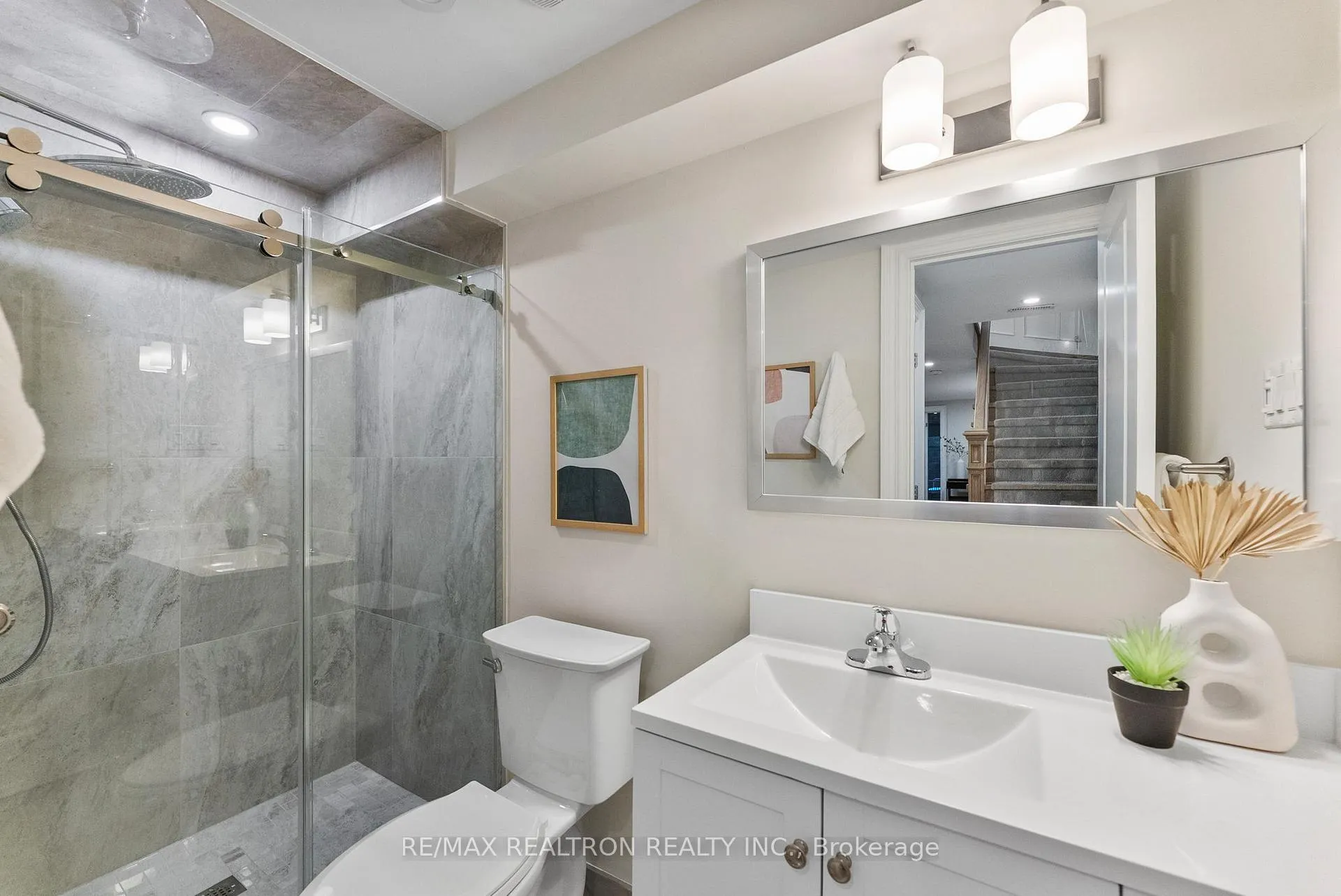 Photo 24 of 250 Glenforest Road, Toronto, Lawrence Park North — HOMEH