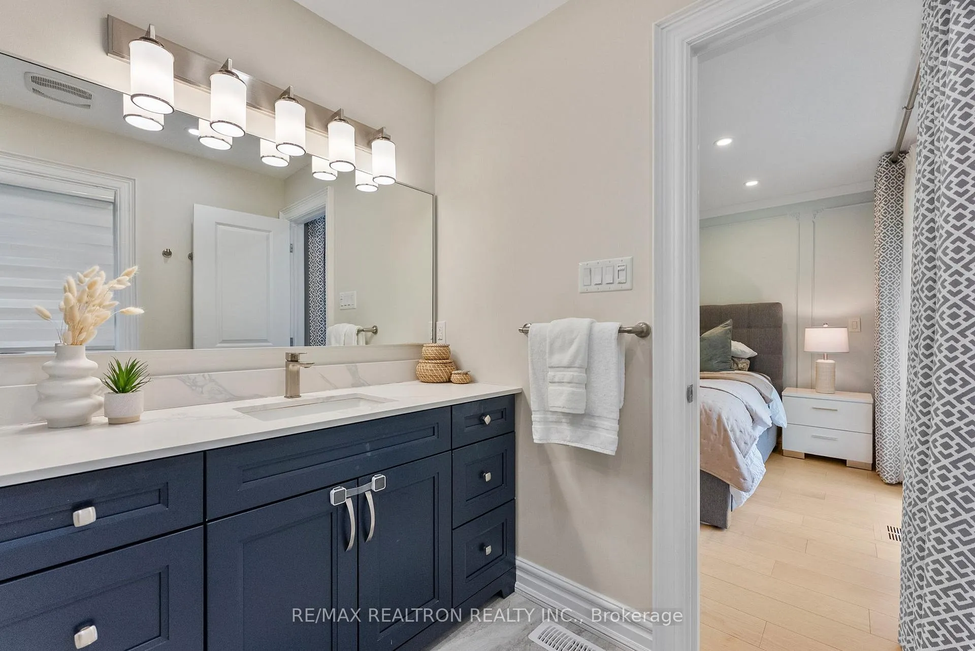 Photo 27 of 250 Glenforest Road, Toronto, Lawrence Park North — HOMEH