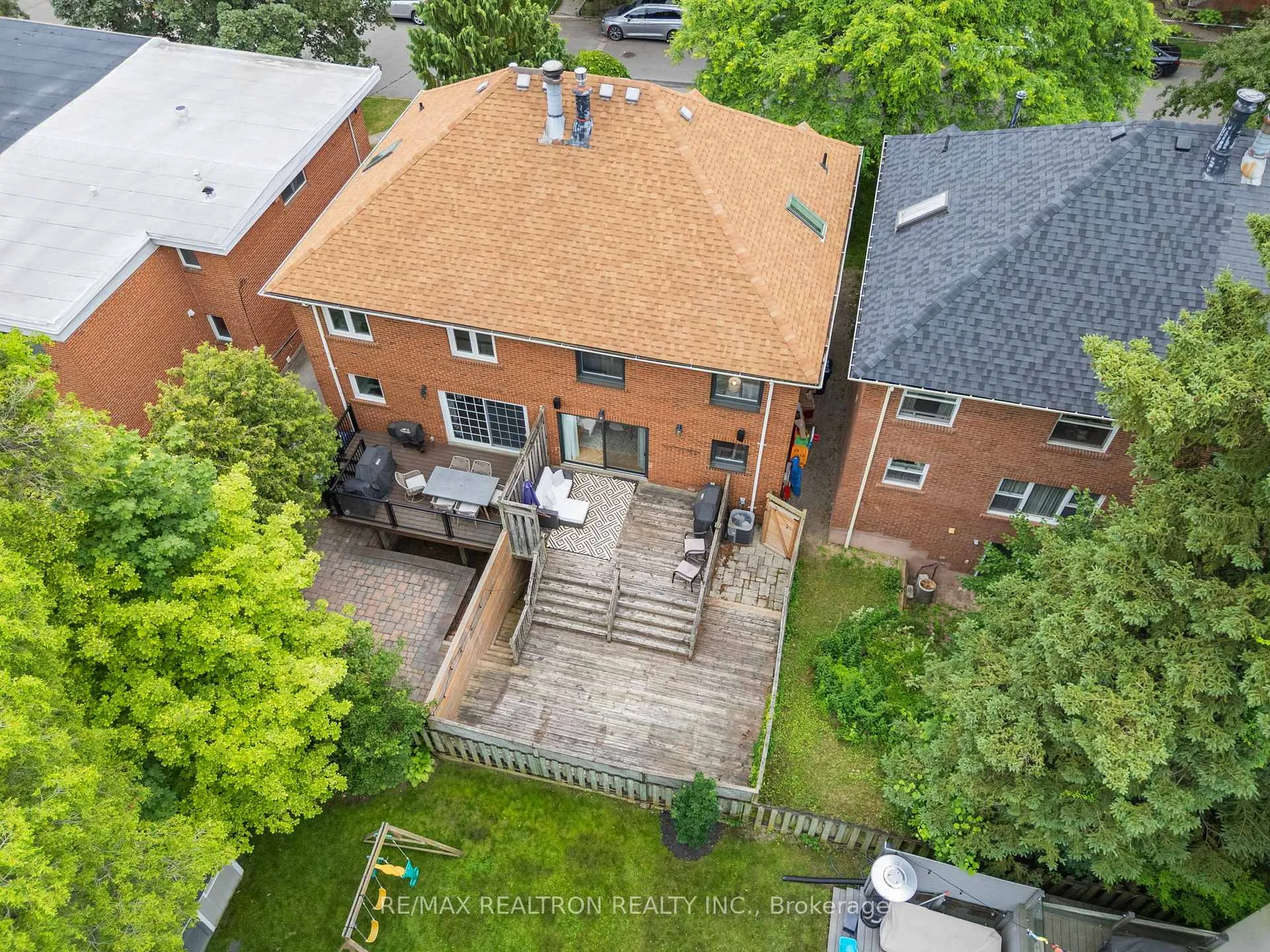 Photo 38 of 250 Glenforest Road, Toronto, Lawrence Park North — HOMEH