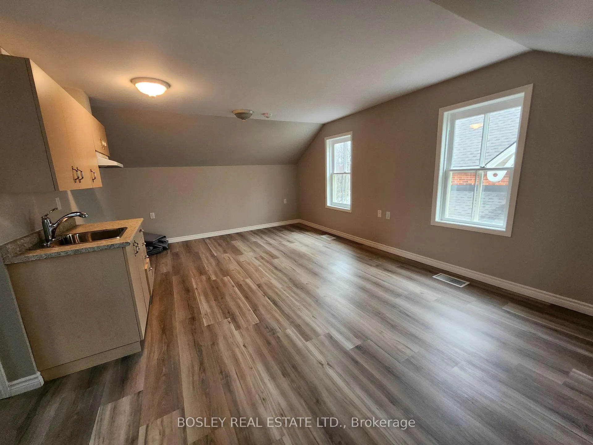 Photo 5 of Unit Wood # Upper, 5930 16th Avenue, Markham, Wismer — HOMEH
