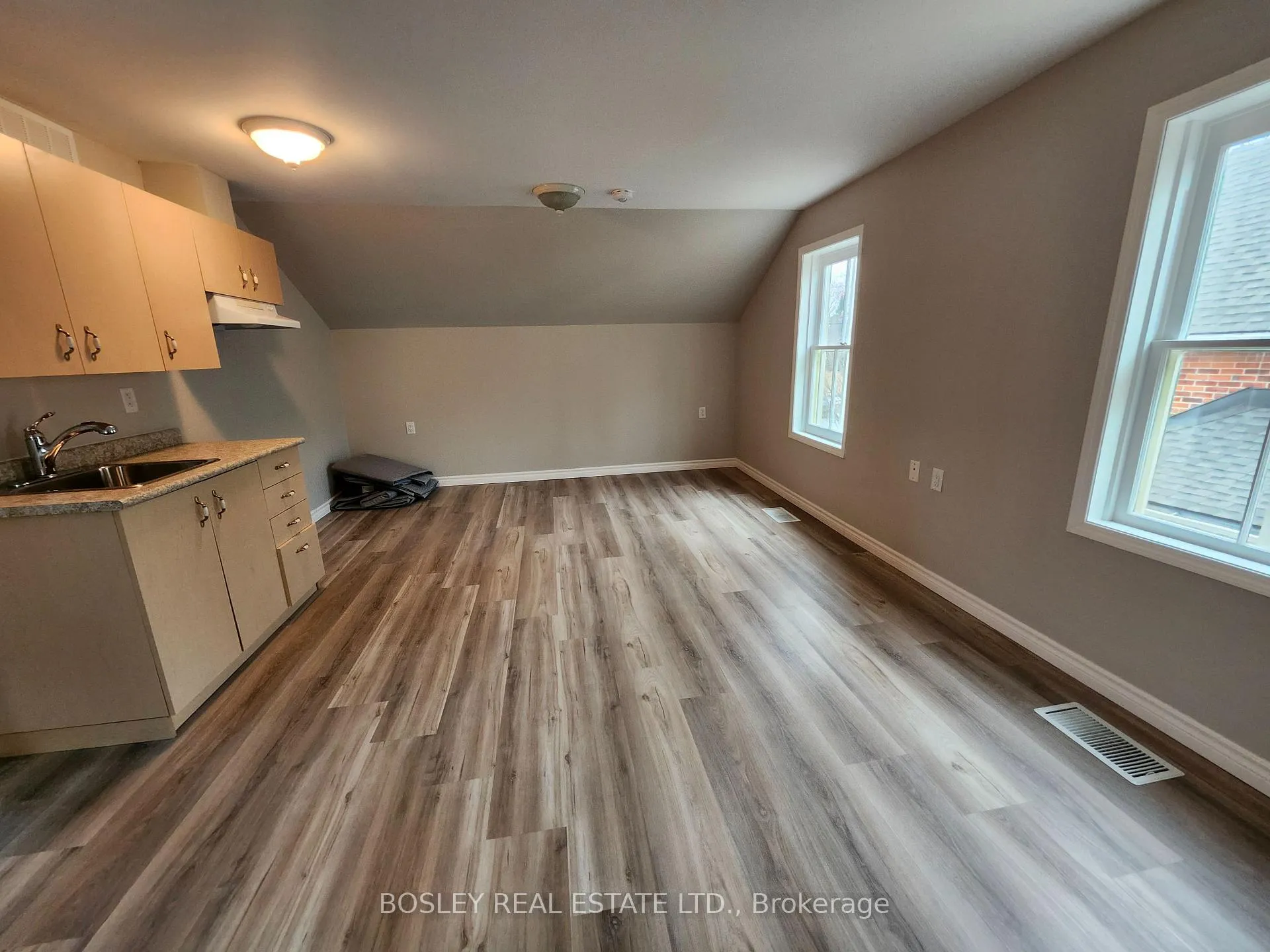 Photo 6 of Unit Wood # Upper, 5930 16th Avenue, Markham, Wismer — HOMEH