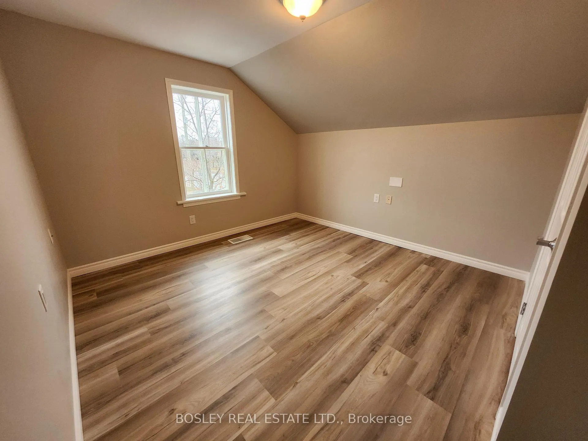 Photo 7 of Unit Wood # Upper, 5930 16th Avenue, Markham, Wismer — HOMEH