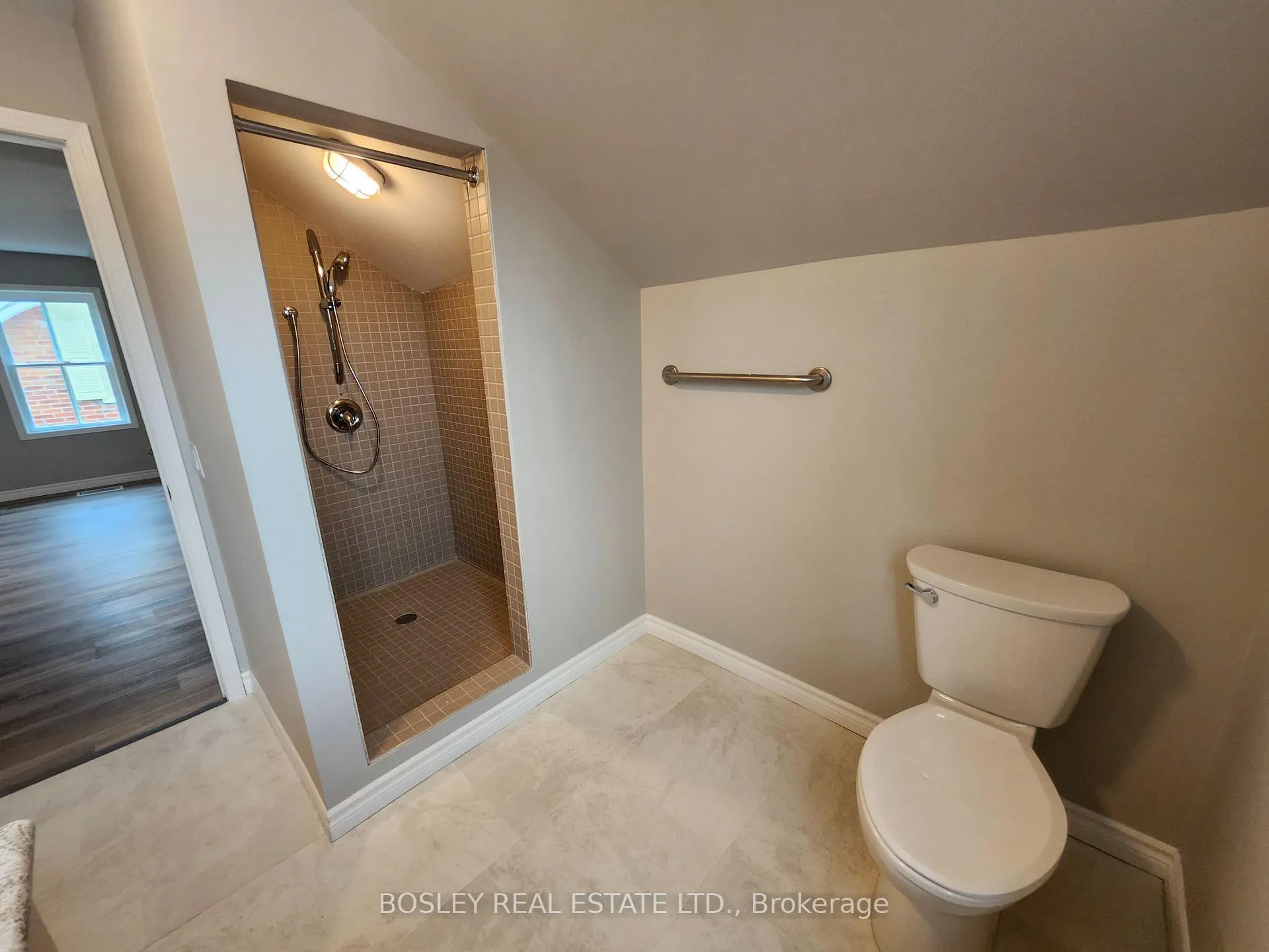 Photo 10 of Unit Wood # Upper, 5930 16th Avenue, Markham, Wismer — HOMEH