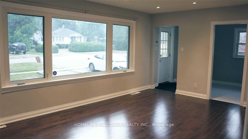 Photo 10 of 55 Nelson Street, Barrie, Codrington — HOMEH