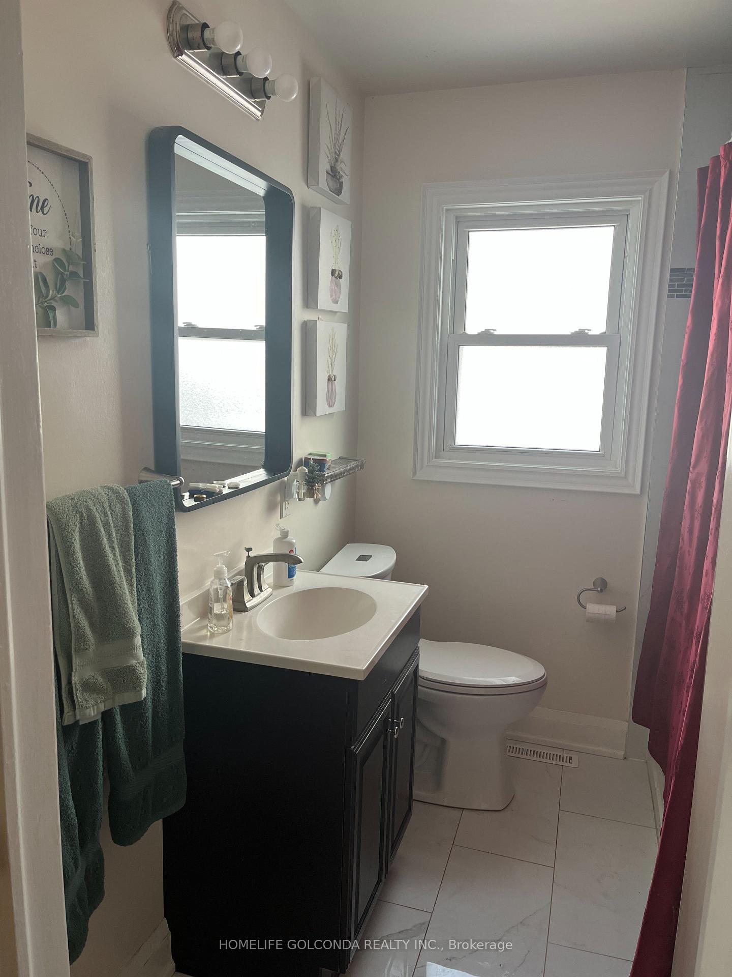 Photo 17 of 55 Nelson Street, Barrie, Codrington — HOMEH