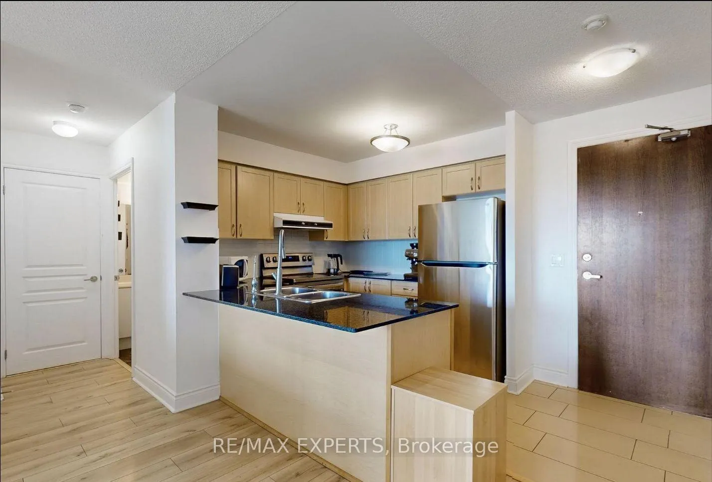 Photo 4 of Unit 1012, 7 North Park Road, Vaughan, Beverley Glen — HOMEH
