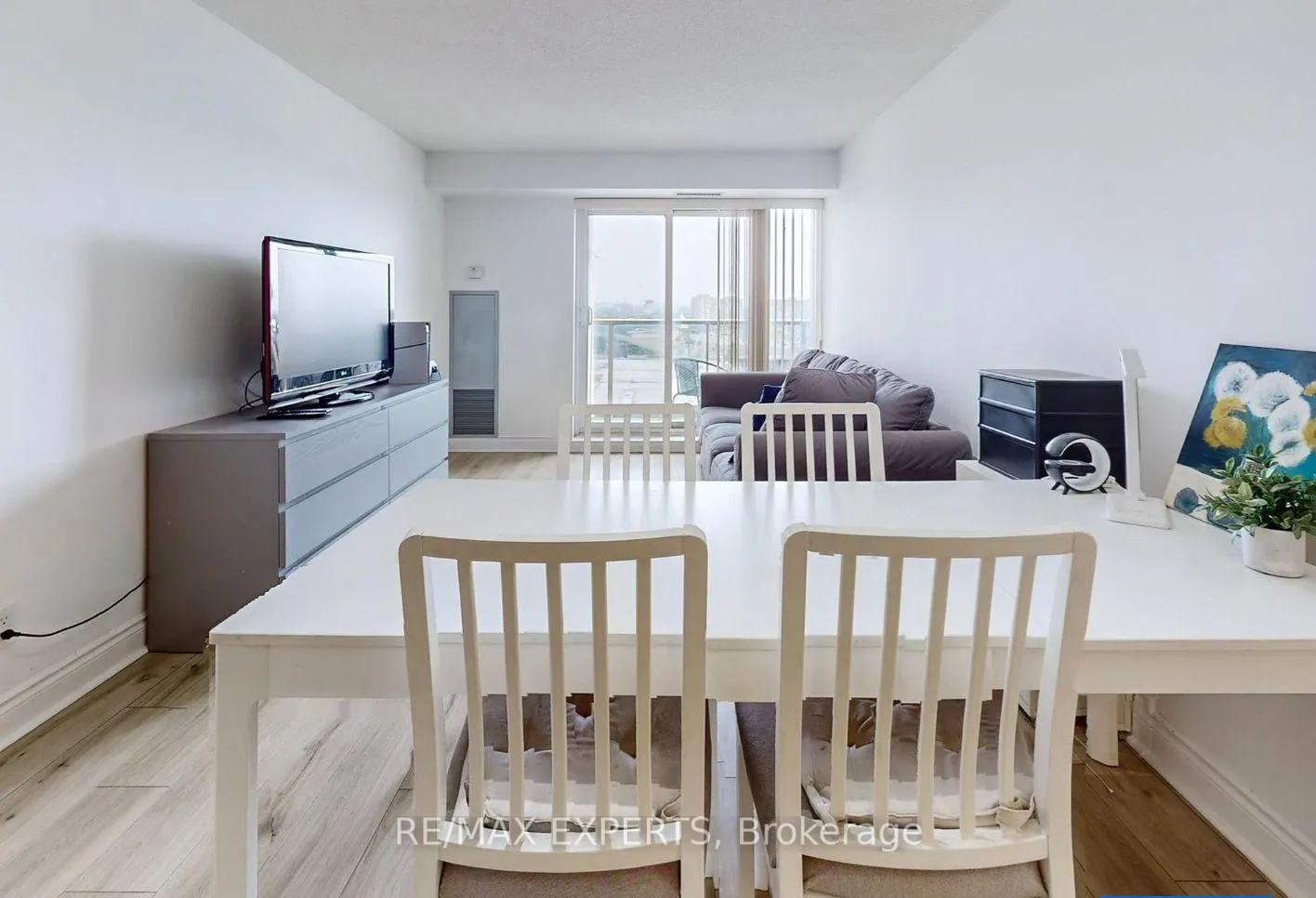 Photo 5 of Unit 1012, 7 North Park Road, Vaughan, Beverley Glen — HOMEH
