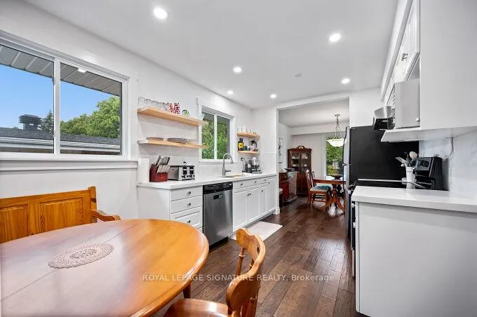 Photo 19 of 646 Blue Forest Hill, Burlington, Appleby — HOMEH