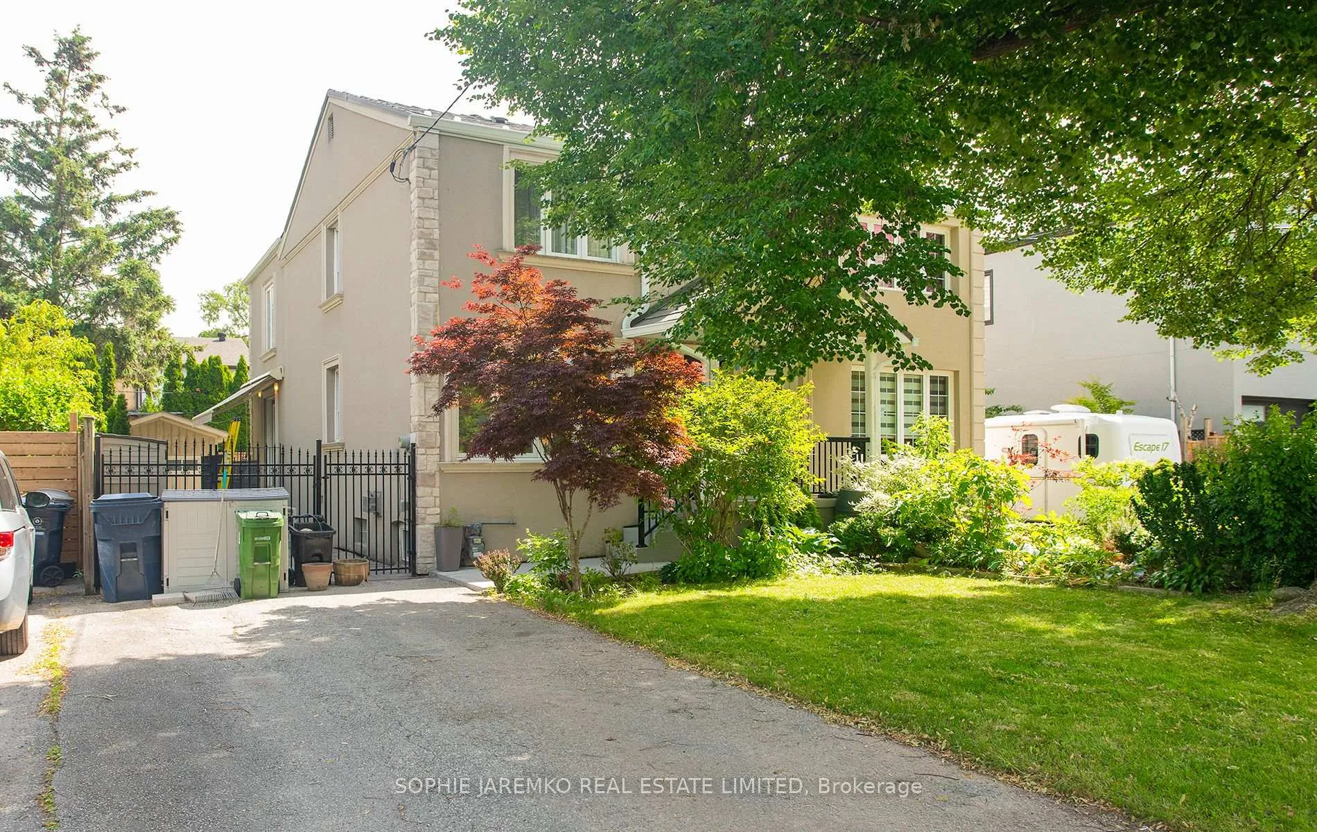 Photo 2 of 33 Sun Valley Drive, Toronto, Lambton Baby Point — HOMEH