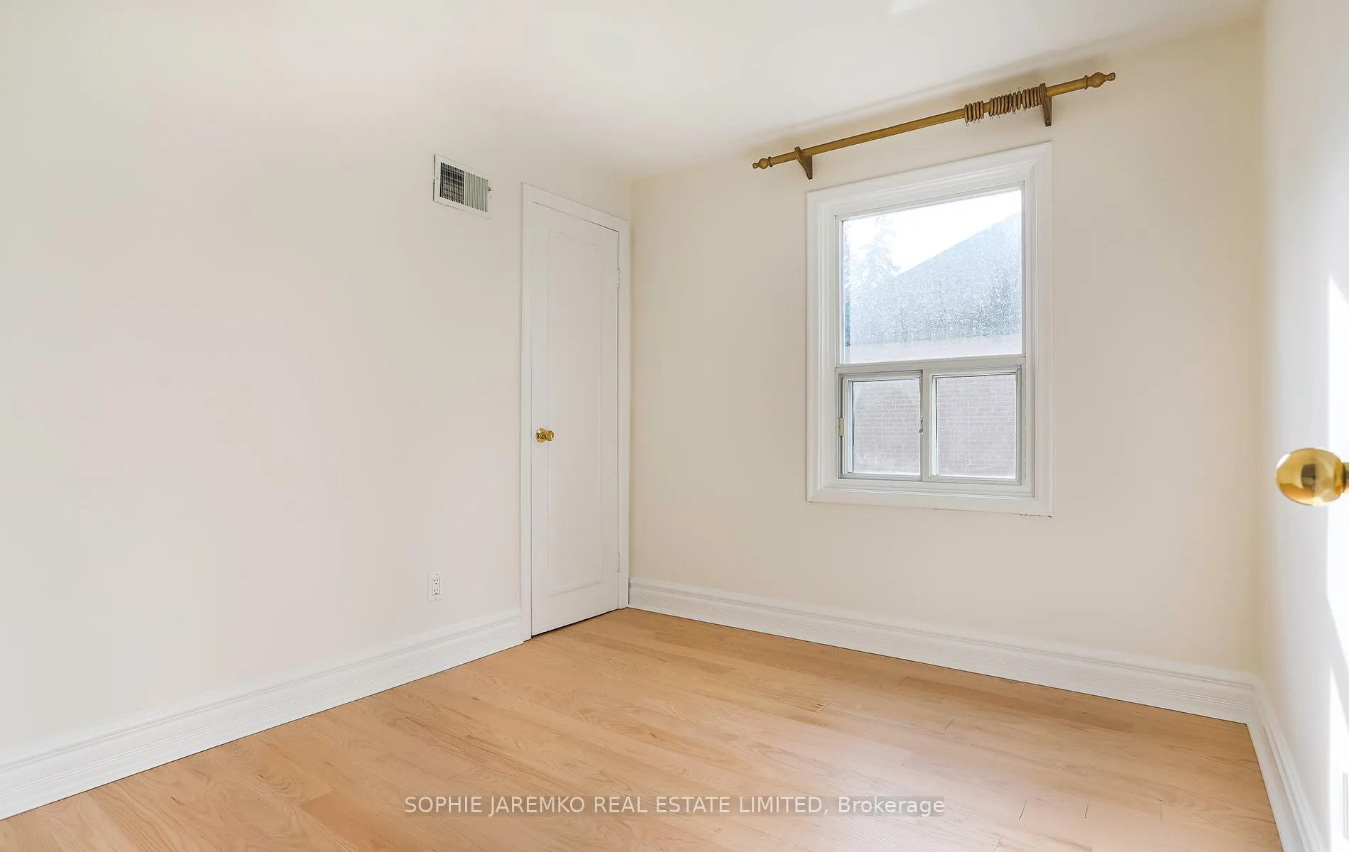 Photo 28 of 33 Sun Valley Drive, Toronto, Lambton Baby Point — HOMEH
