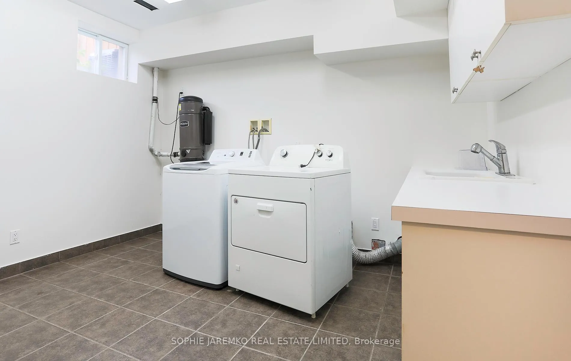 Photo 32 of 33 Sun Valley Drive, Toronto, Lambton Baby Point — HOMEH