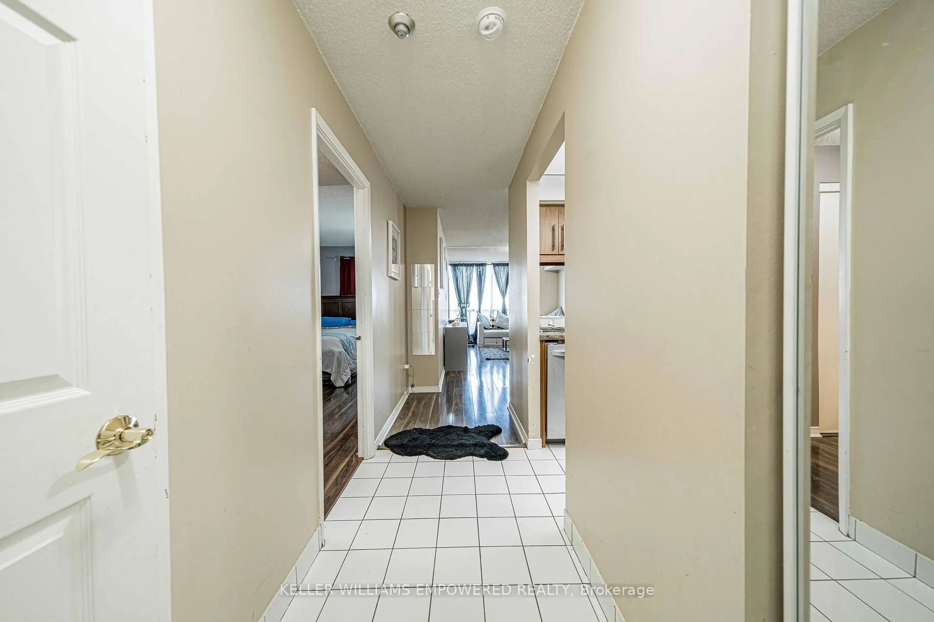 Photo 14 of Unit 806, 309 Major Mackenzie Drive E, Richmond Hill, Harding — HOMEH