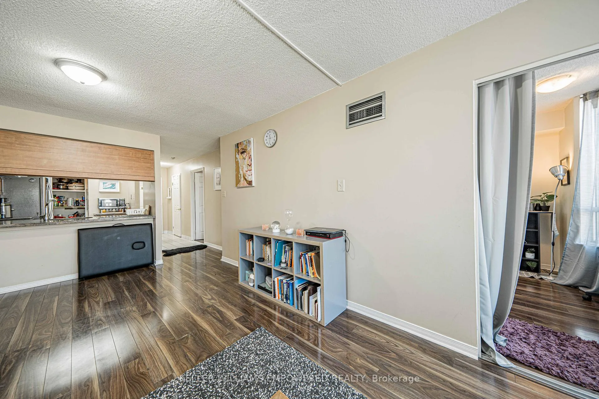 Photo 20 of Unit 806, 309 Major Mackenzie Drive E, Richmond Hill, Harding — HOMEH