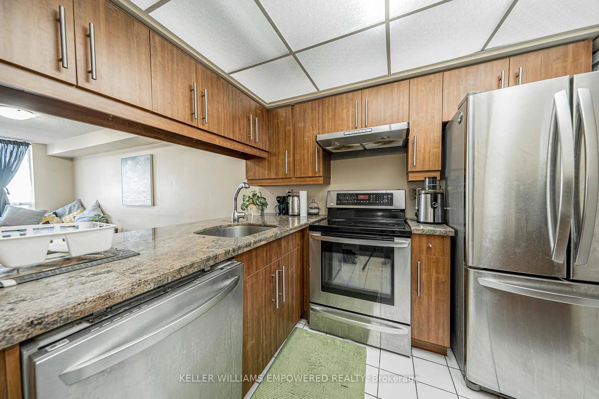 Photo 21 of Unit 806, 309 Major Mackenzie Drive E, Richmond Hill, Harding — HOMEH
