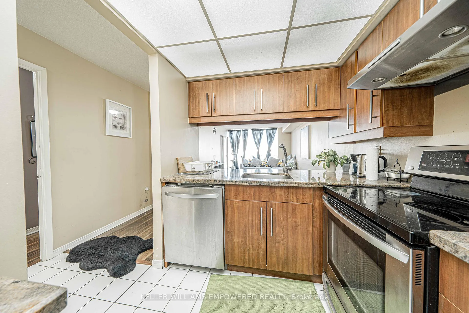 Photo 23 of Unit 806, 309 Major Mackenzie Drive E, Richmond Hill, Harding — HOMEH