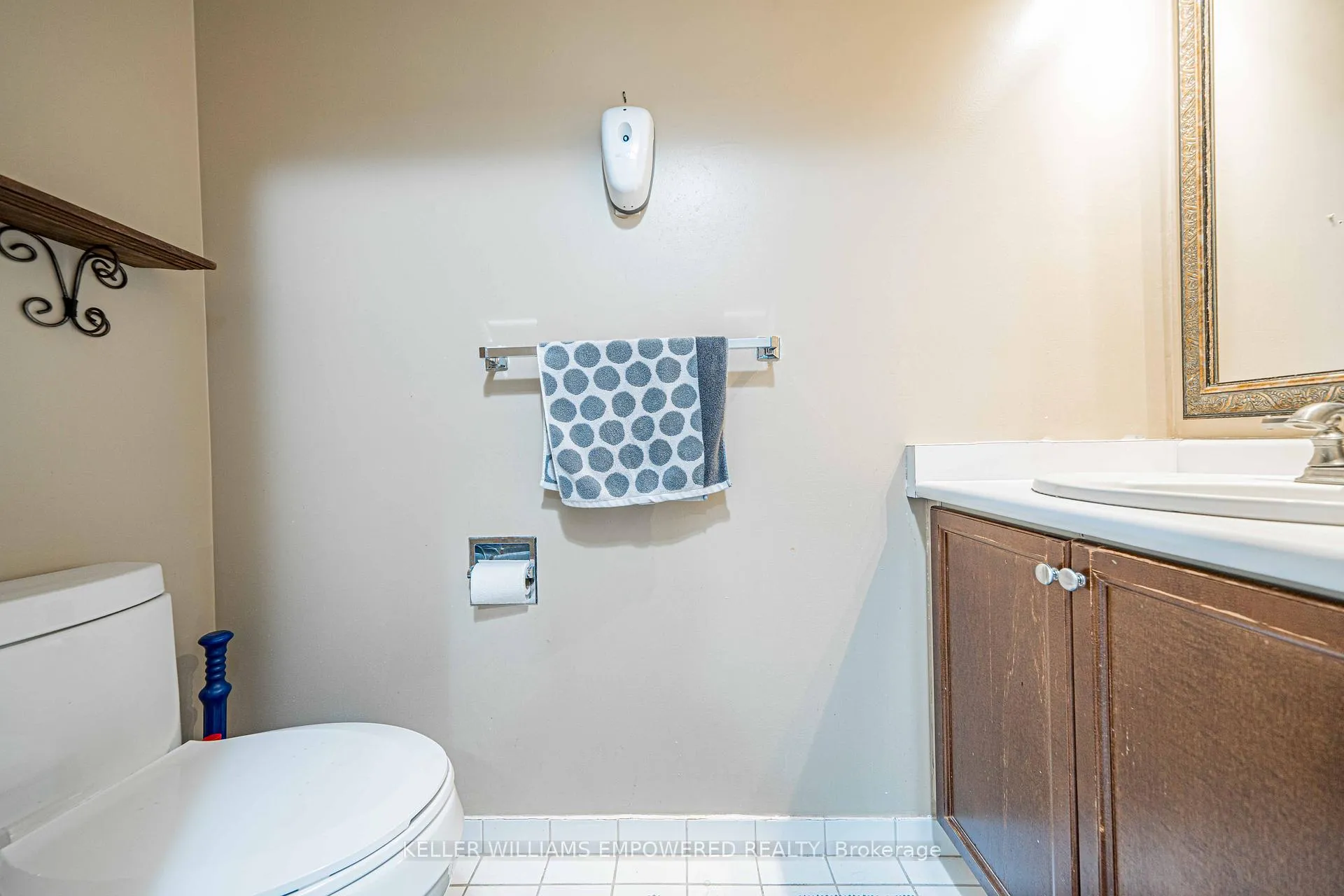 Photo 33 of Unit 806, 309 Major Mackenzie Drive E, Richmond Hill, Harding — HOMEH