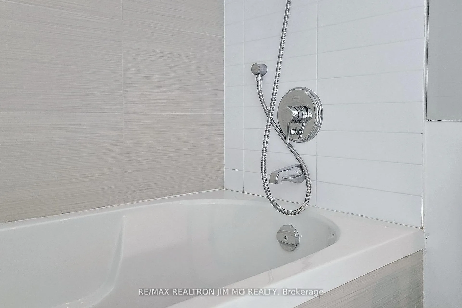 Photo 21 of Unit 2508, 386 Yonge Street, Toronto, Bay Street Corridor — HOMEH