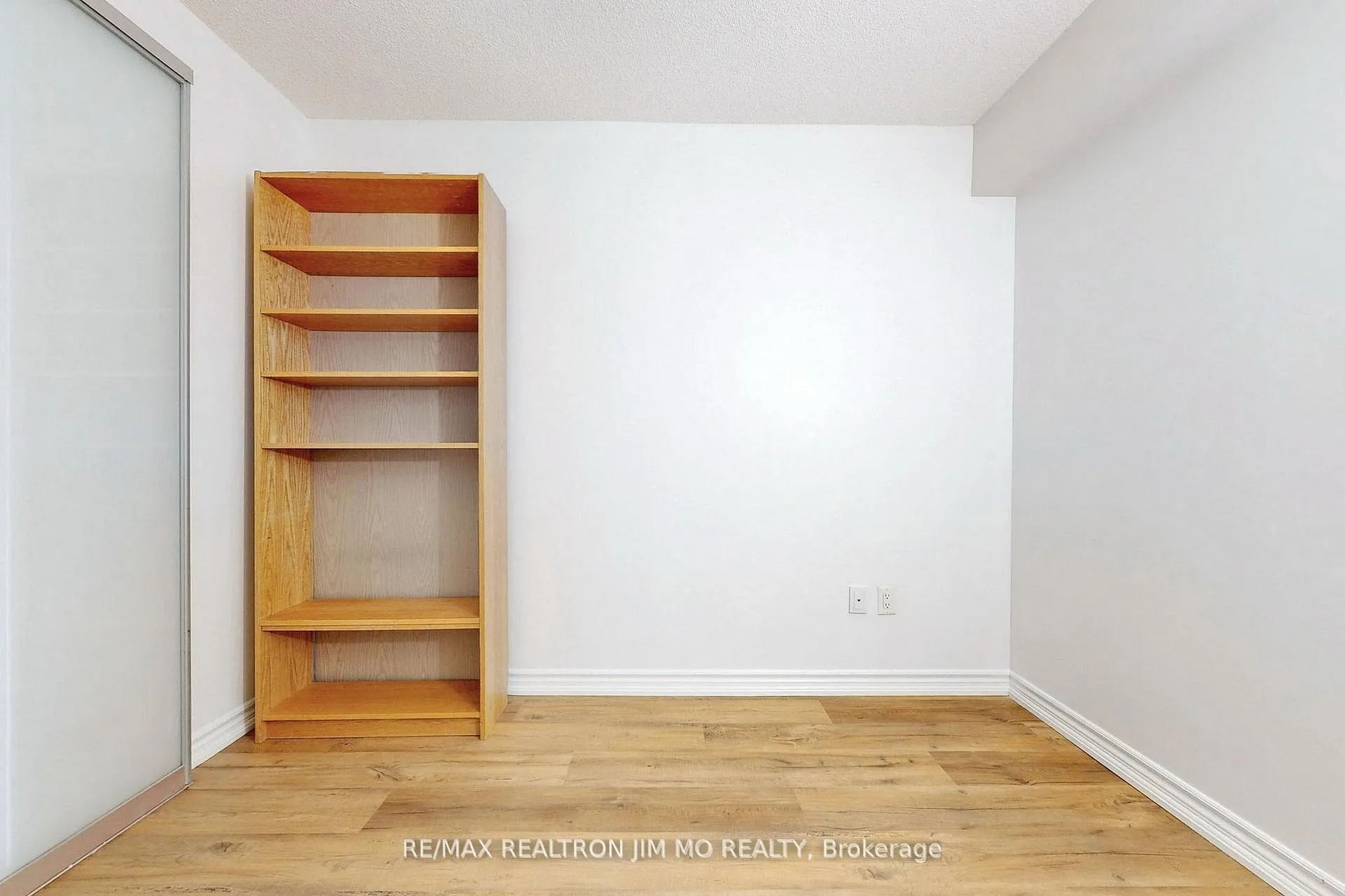 Photo 24 of Unit 2508, 386 Yonge Street, Toronto, Bay Street Corridor — HOMEH