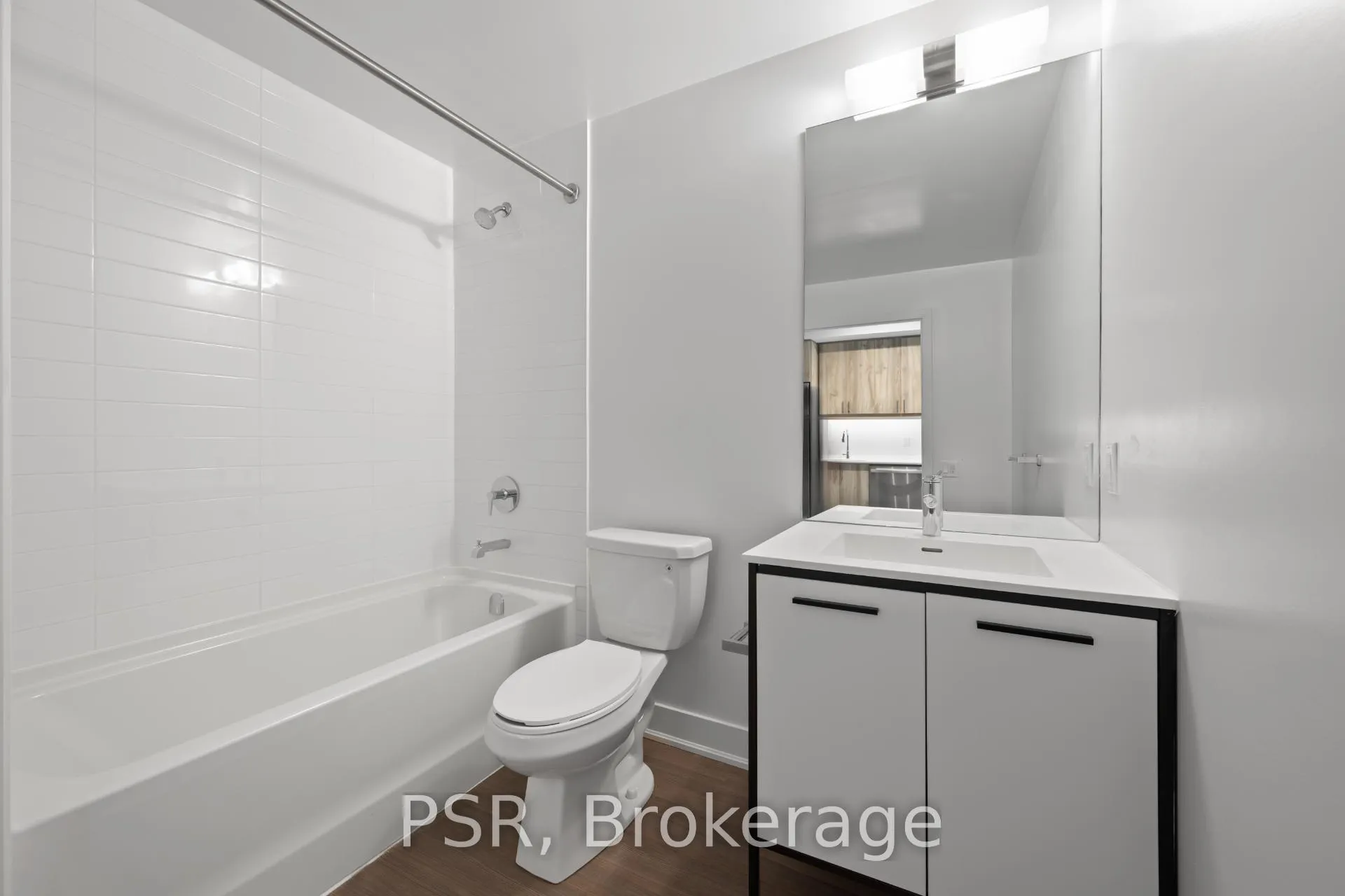 Photo 11 of Unit 710, 195 Deerfield Road, Newmarket, Central Newmarket — HOMEH