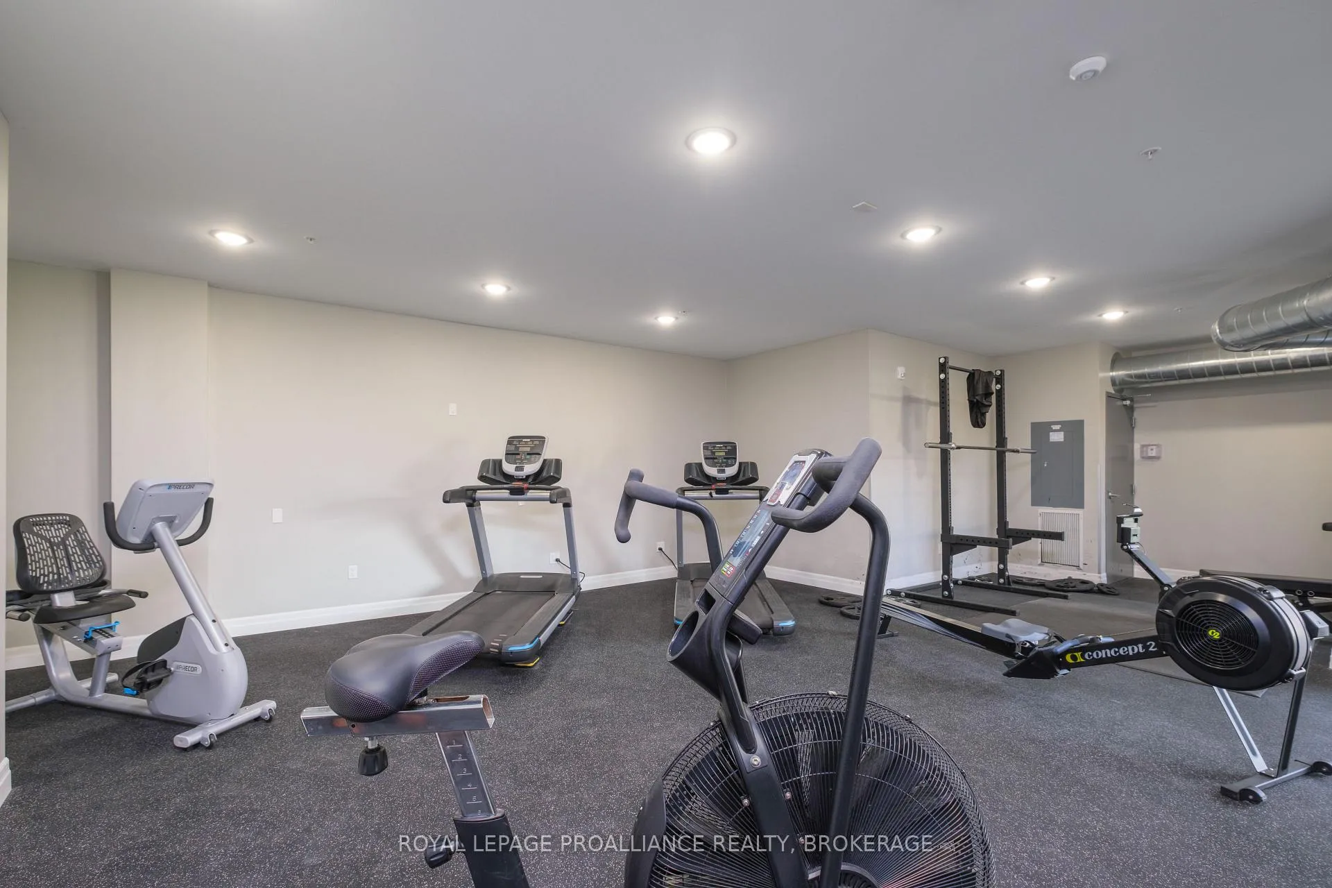 Photo 3 of Unit 402, 501 Frontenac Street, Kingston, Central City East — HOMEH