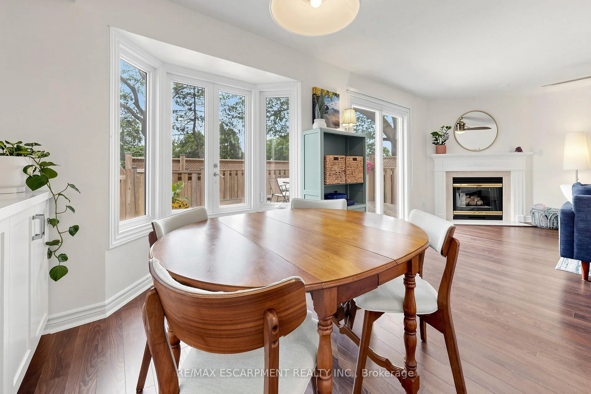 Photo 15 of Unit 1, 286 Hamilton Drive, Hamilton, Ancaster — HOMEH