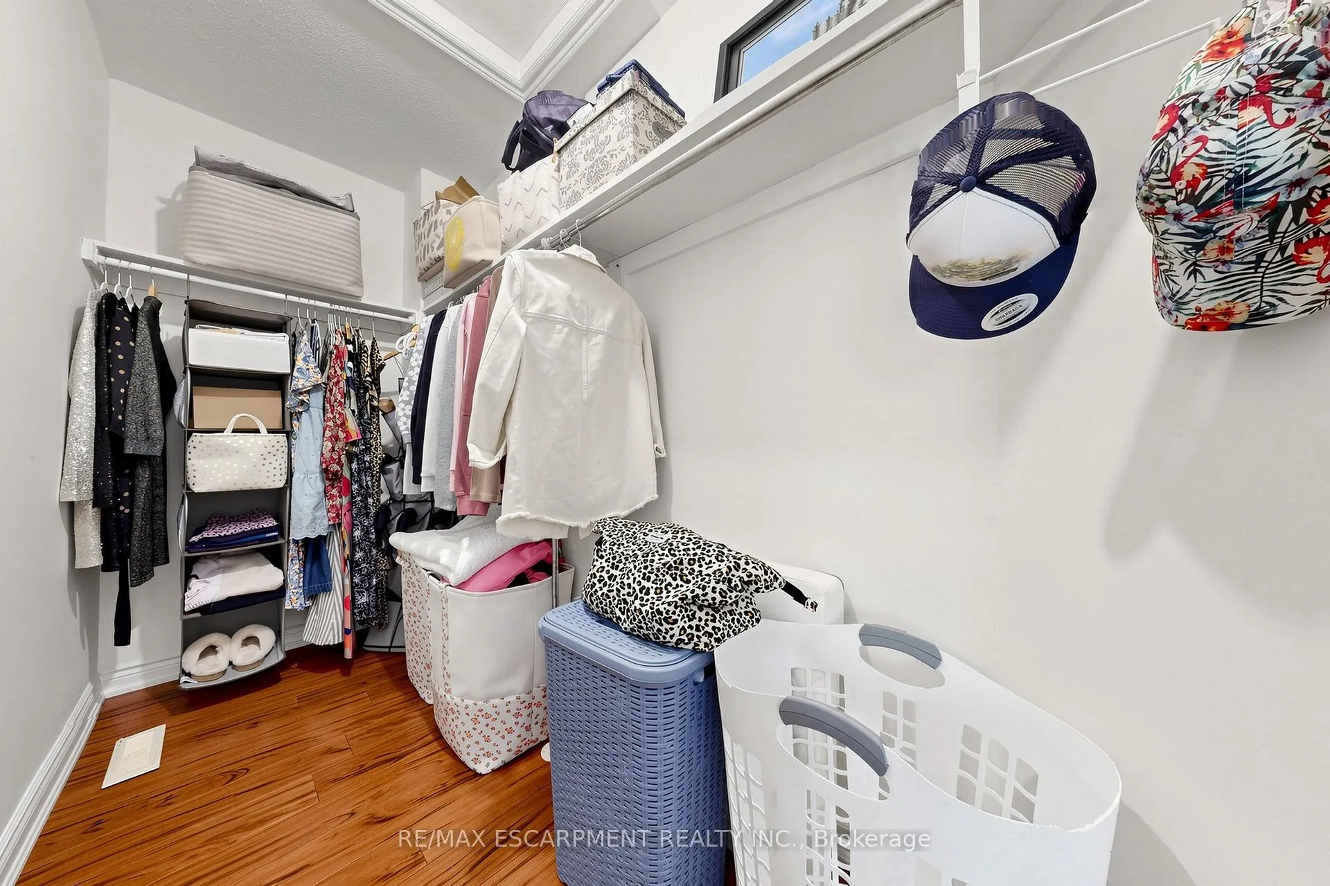 Photo 23 of Unit 1, 286 Hamilton Drive, Hamilton, Ancaster — HOMEH