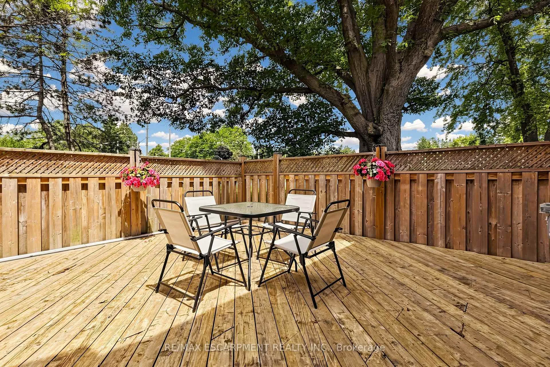 Photo 43 of Unit 1, 286 Hamilton Drive, Hamilton, Ancaster — HOMEH