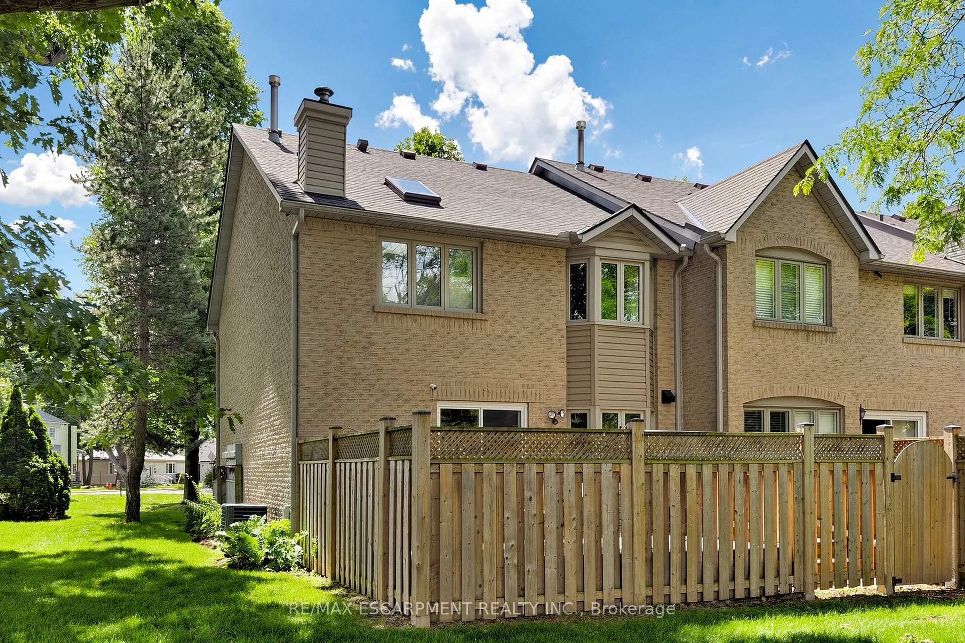 Photo 45 of Unit 1, 286 Hamilton Drive, Hamilton, Ancaster — HOMEH