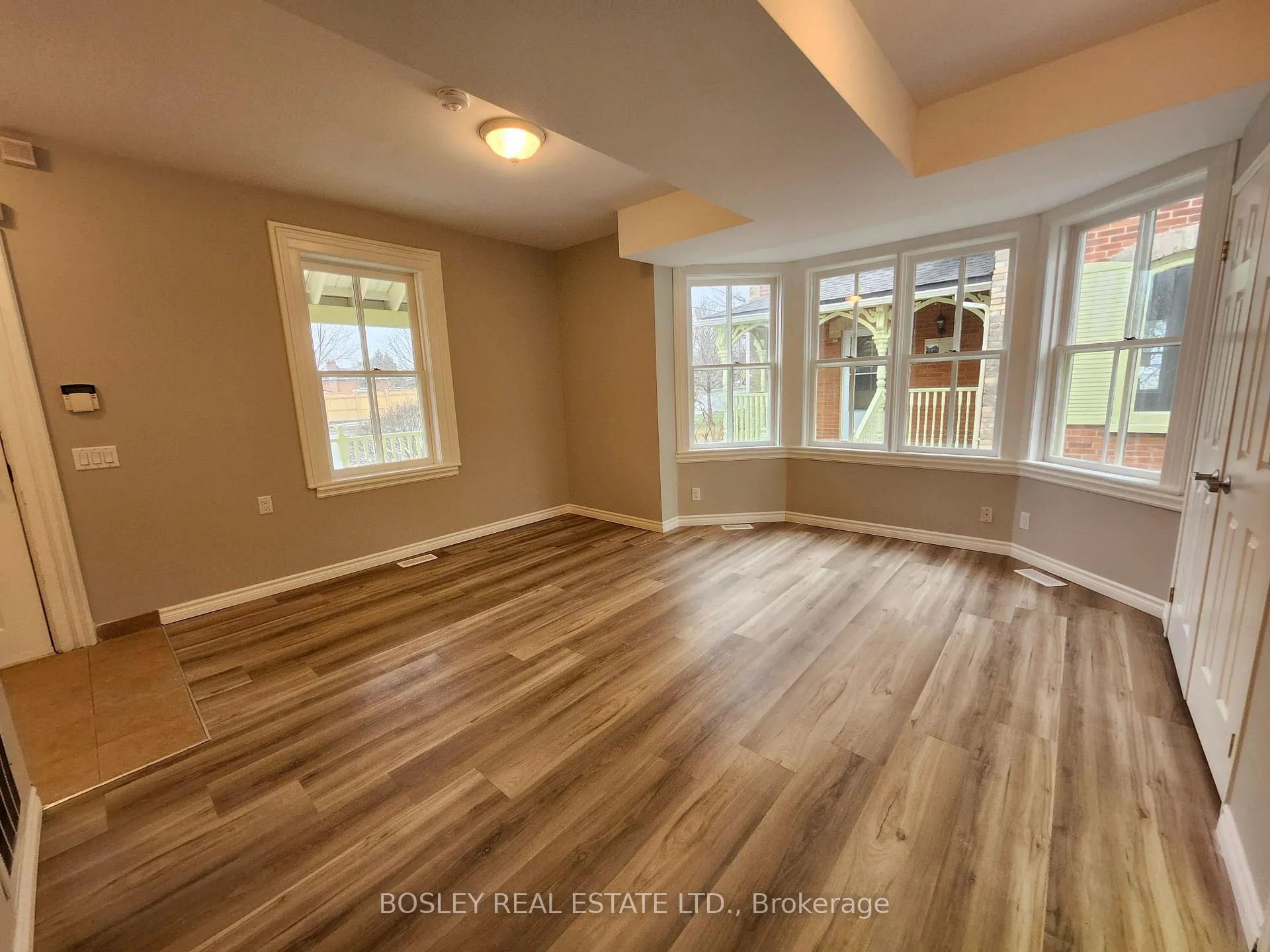Photo 4 of Unit Wood #Main, 5930 16th Avenue, Markham, Wismer — HOMEH