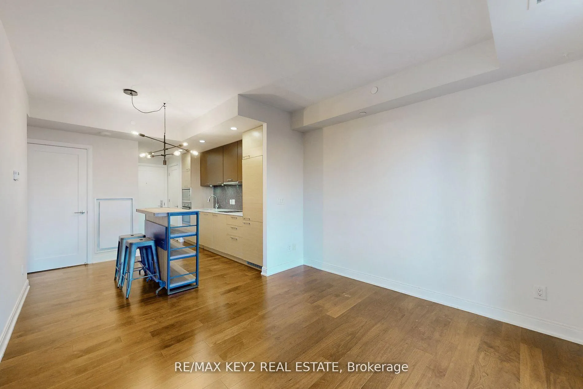 Photo 3 of Unit 616, 55 Front Street E, Toronto, Waterfront Communities — HOMEH