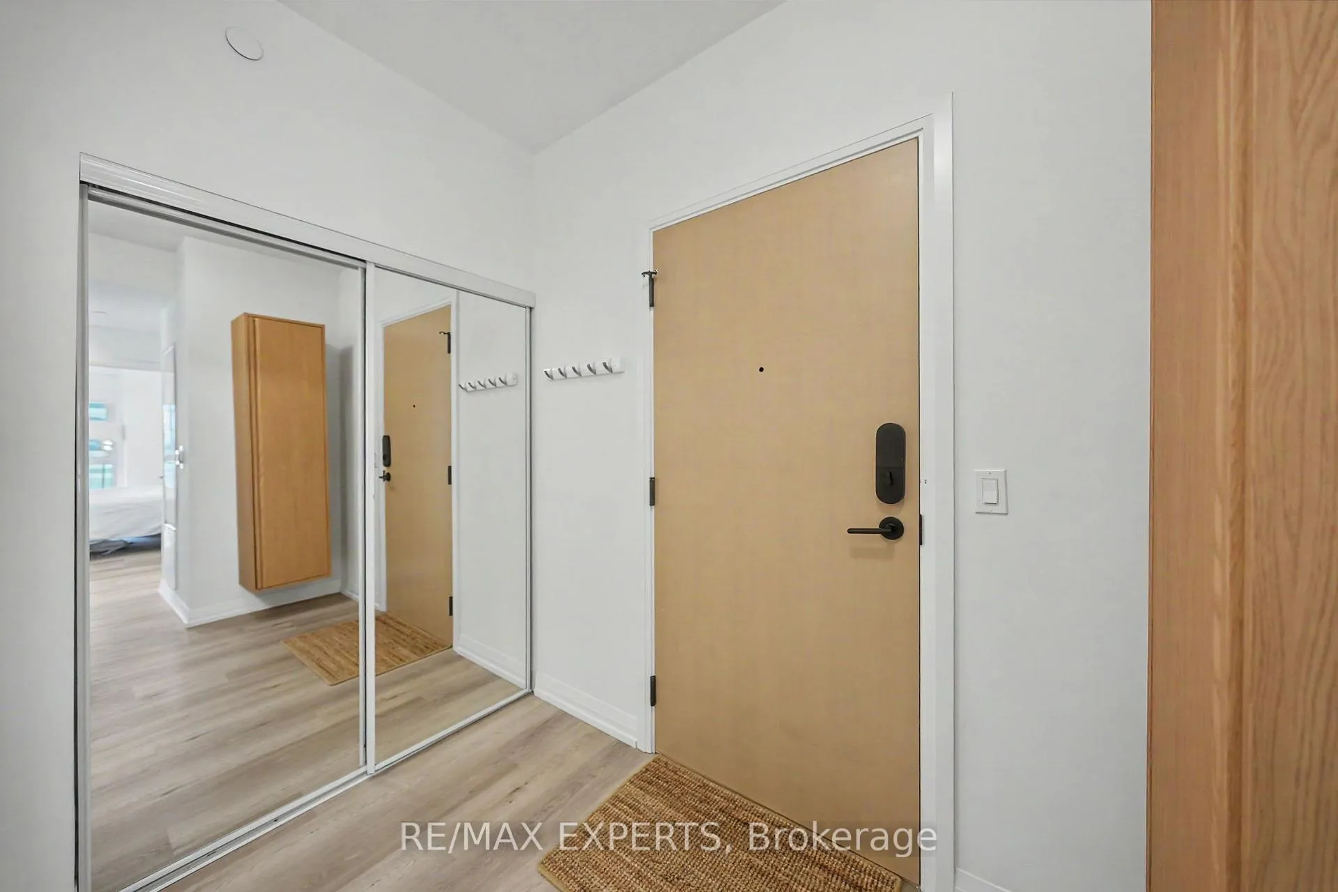 Photo 2 of Unit 1805, 280 Dundas Street, Toronto, Kensington-Chinatown — HOMEH