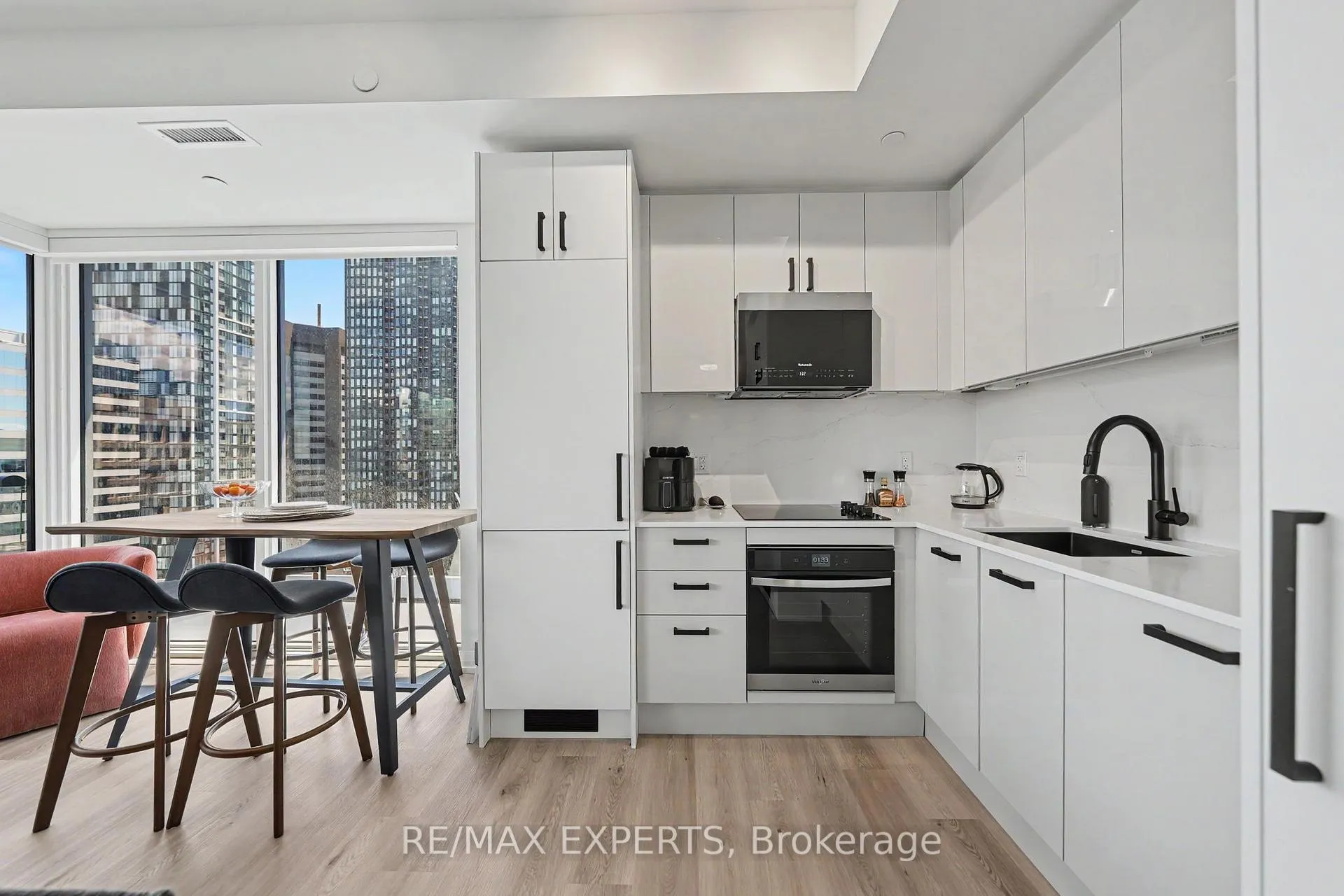 Photo 17 of Unit 1805, 280 Dundas Street, Toronto, Kensington-Chinatown — HOMEH