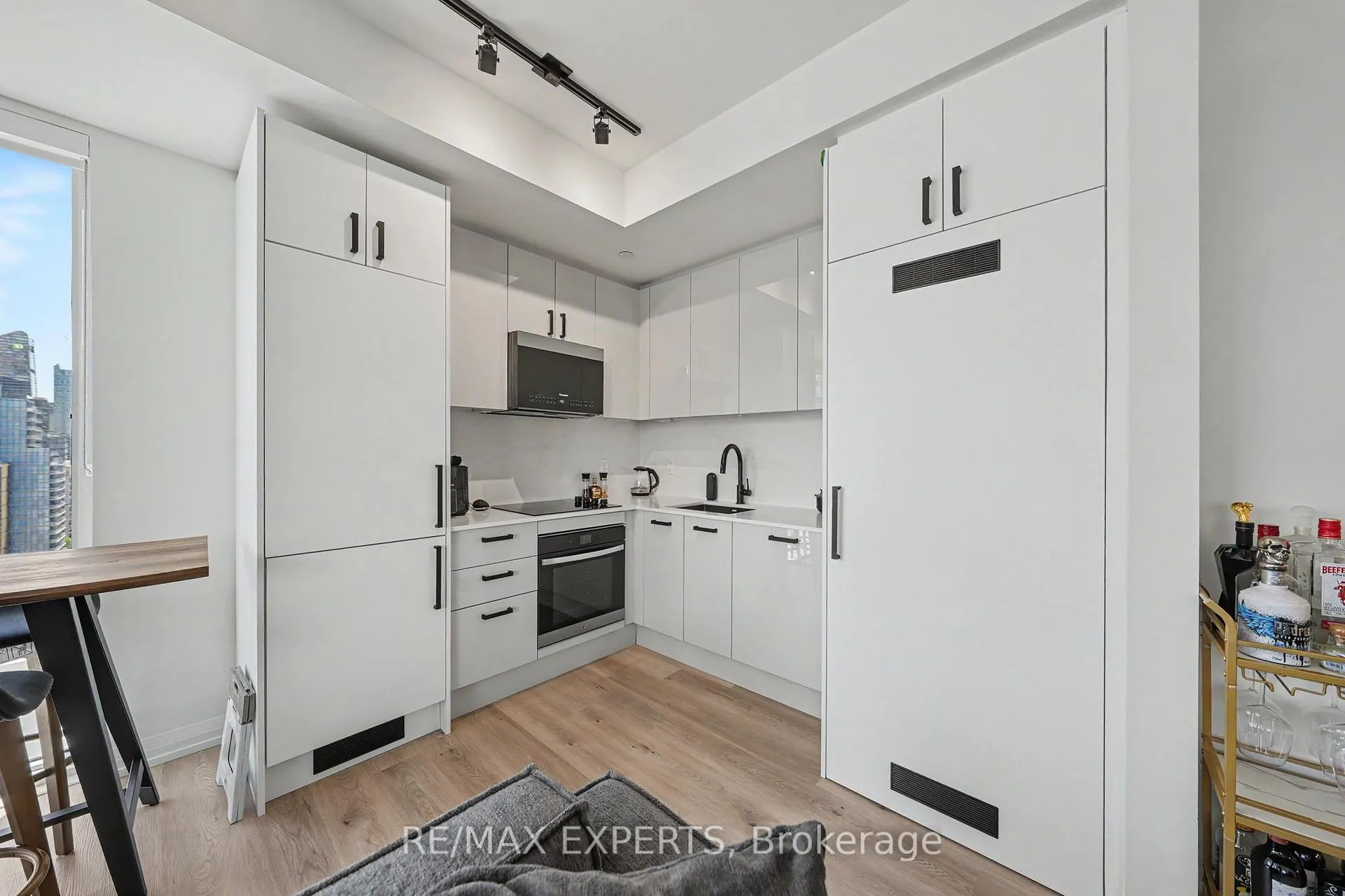 Photo 18 of Unit 1805, 280 Dundas Street, Toronto, Kensington-Chinatown — HOMEH