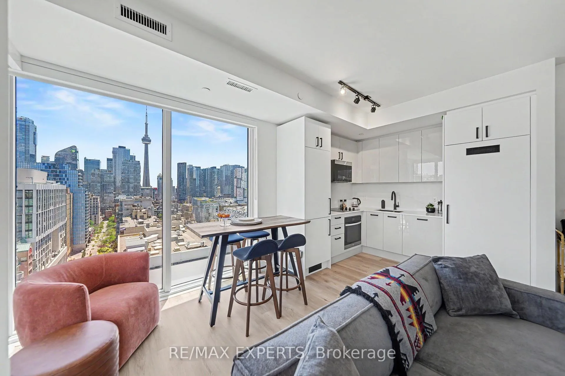 Photo 20 of Unit 1805, 280 Dundas Street, Toronto, Kensington-Chinatown — HOMEH