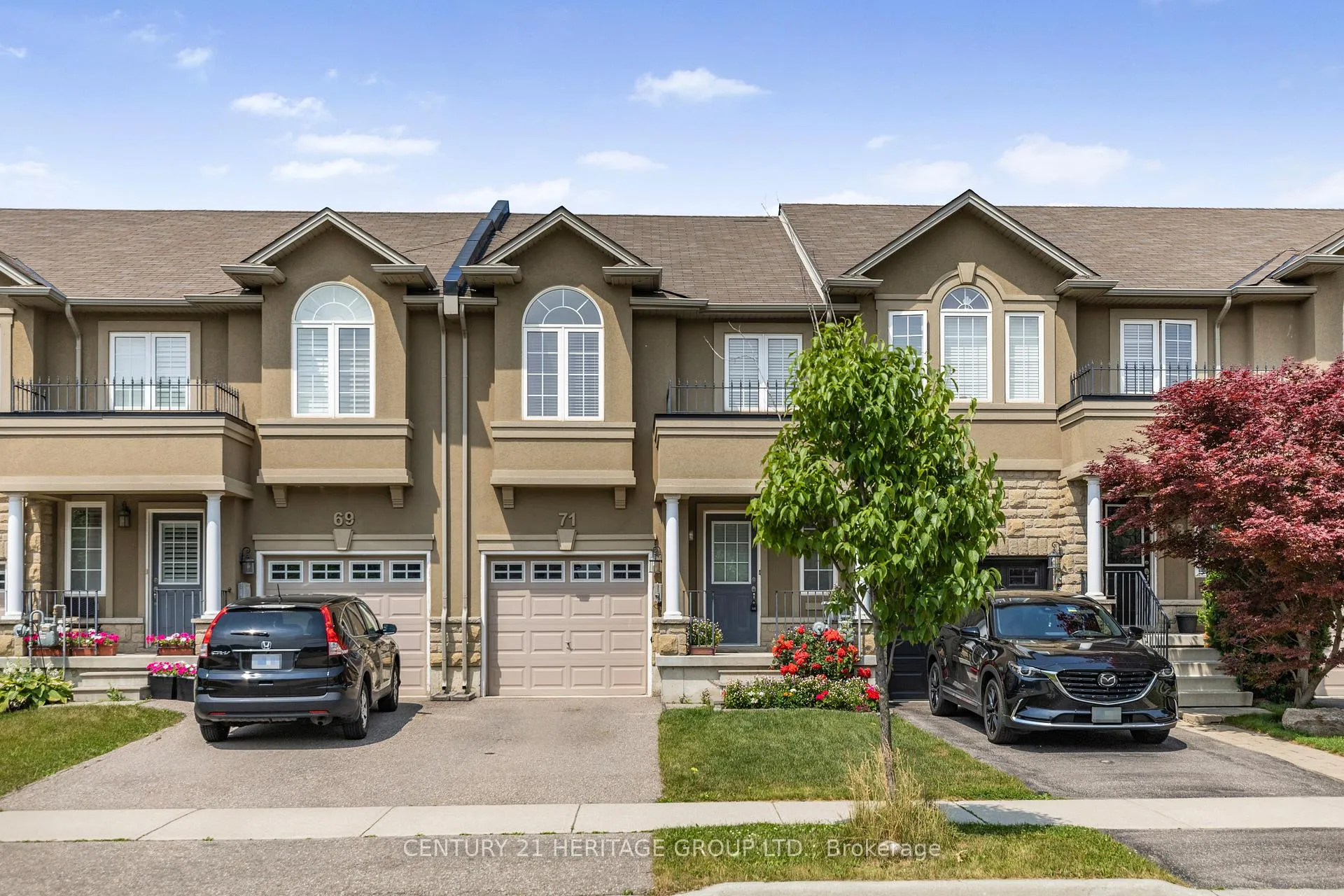 Photo 1 of 71 Waterbridge Street, Hamilton, Stoney Creek — HOMEH