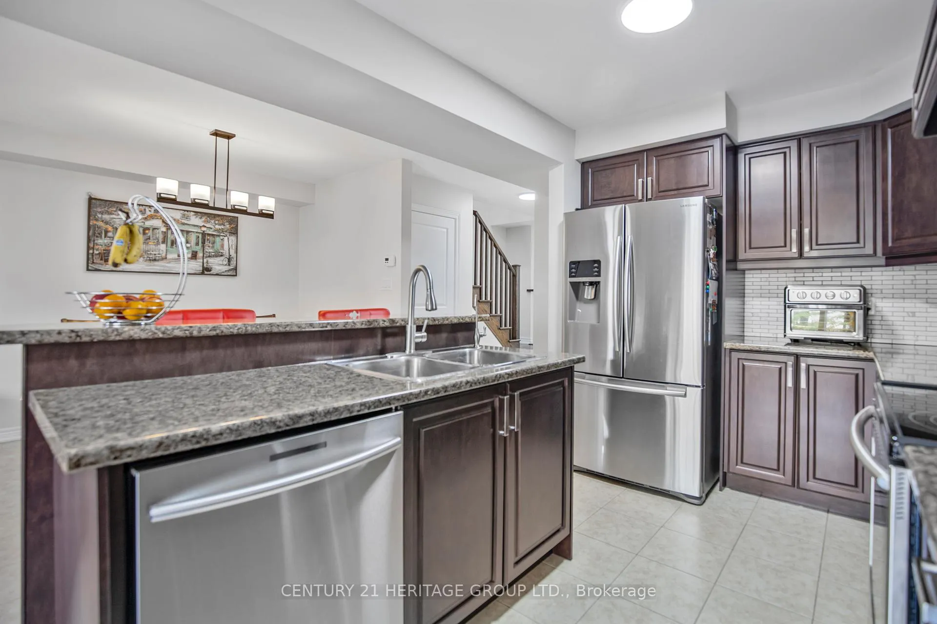 Photo 12 of 71 Waterbridge Street, Hamilton, Stoney Creek — HOMEH